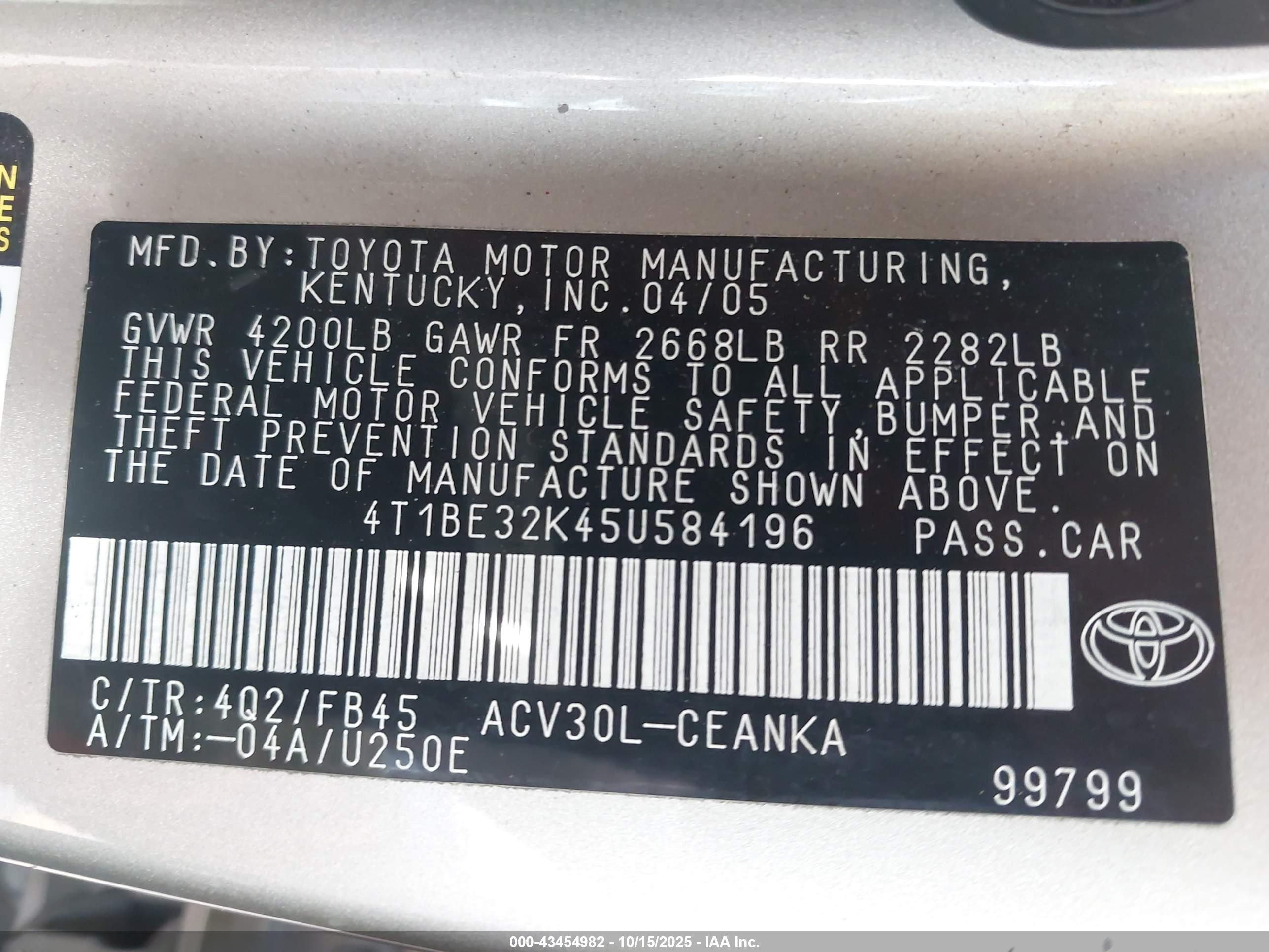 TOYOTA CAMRY image 9