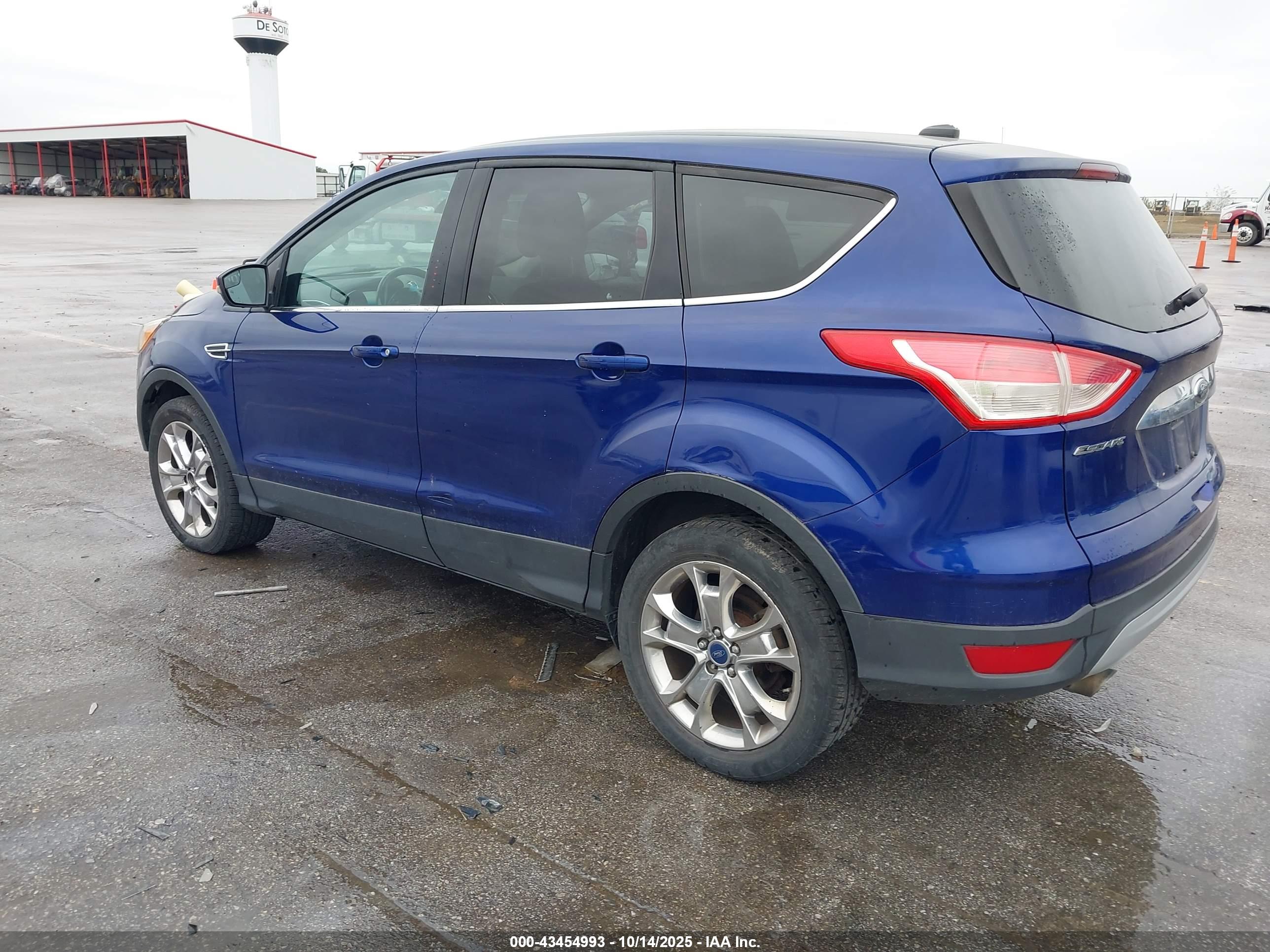 FORD ESCAPE image 3