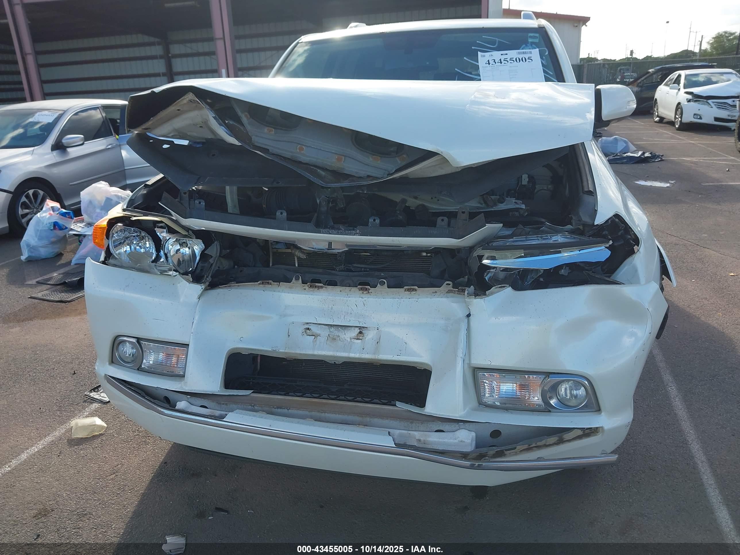 TOYOTA 4RUNNER image 6