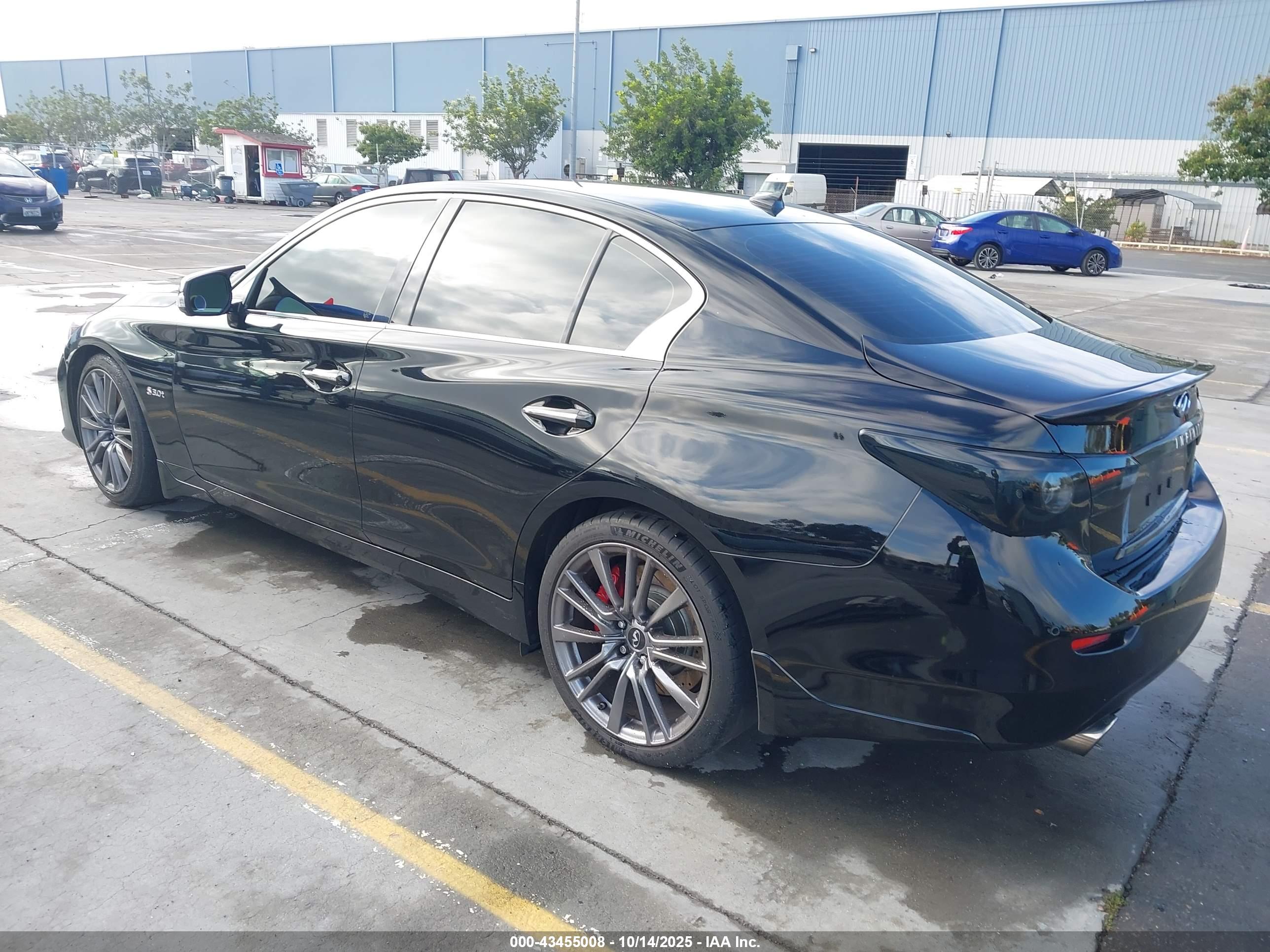 INFINITI Q50 image 3