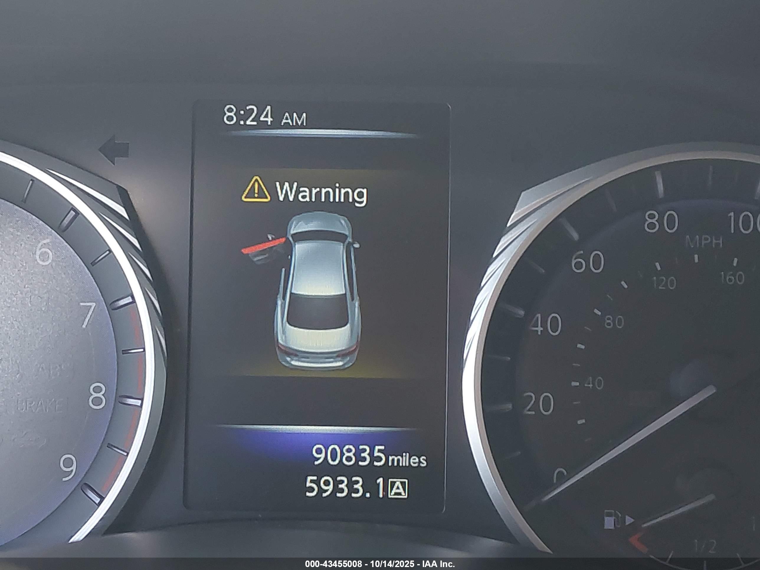 INFINITI Q50 image 7