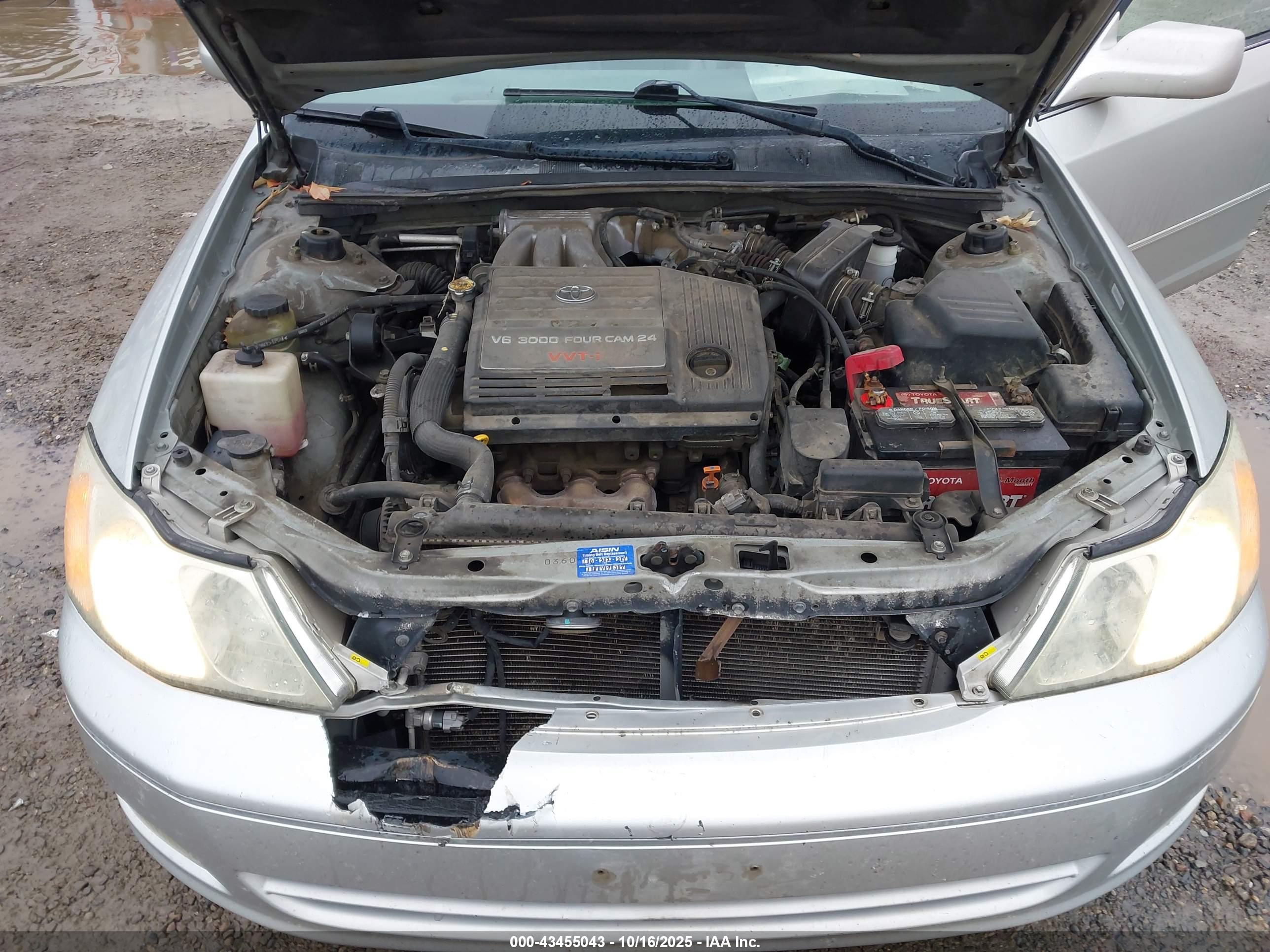 TOYOTA AVALON image 10