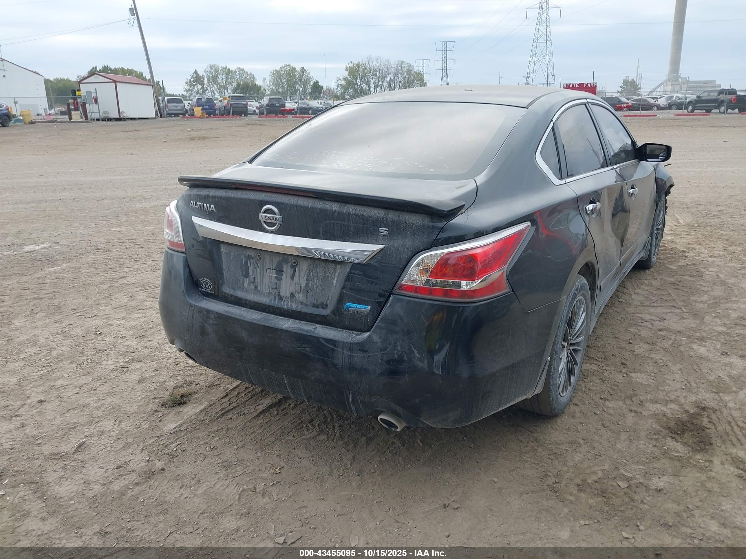 NISSAN ALTIMA image 4
