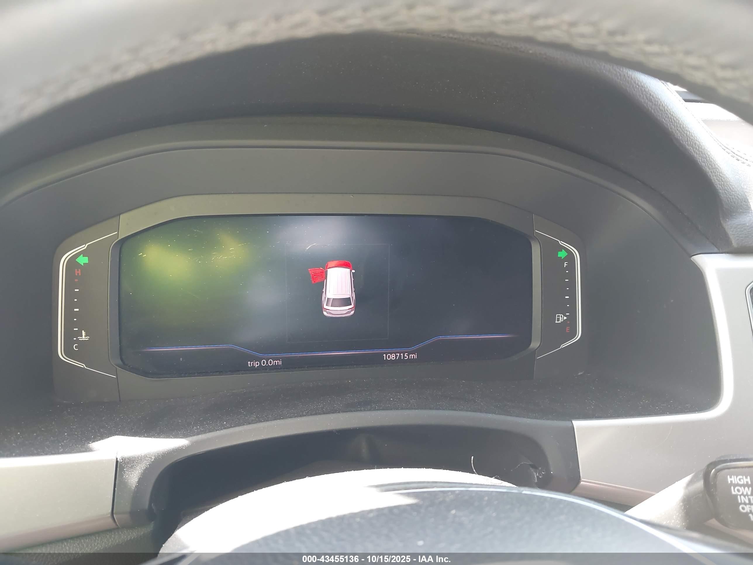 VOLKSWAGEN ATLAS image 7