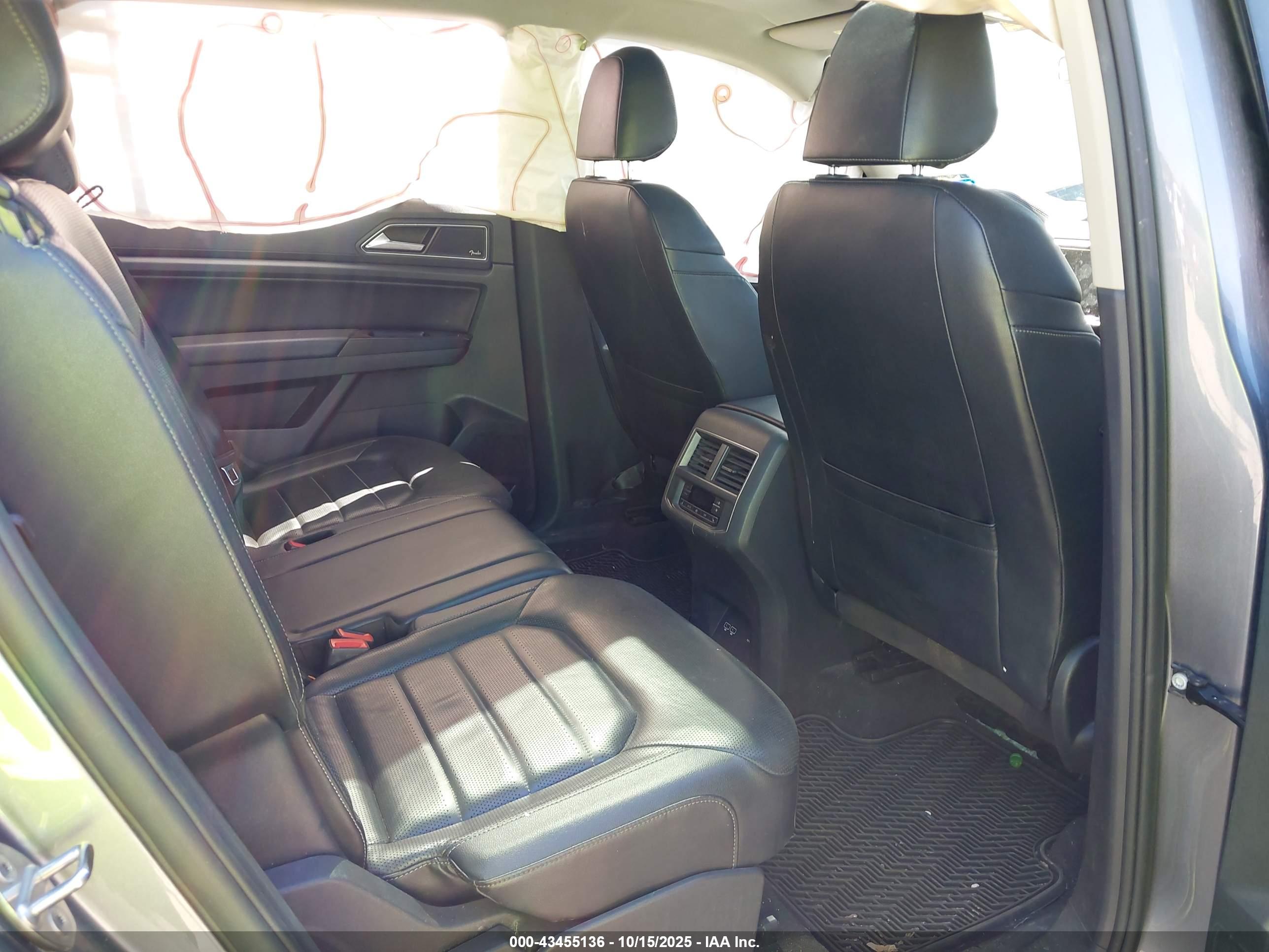 VOLKSWAGEN ATLAS image 8