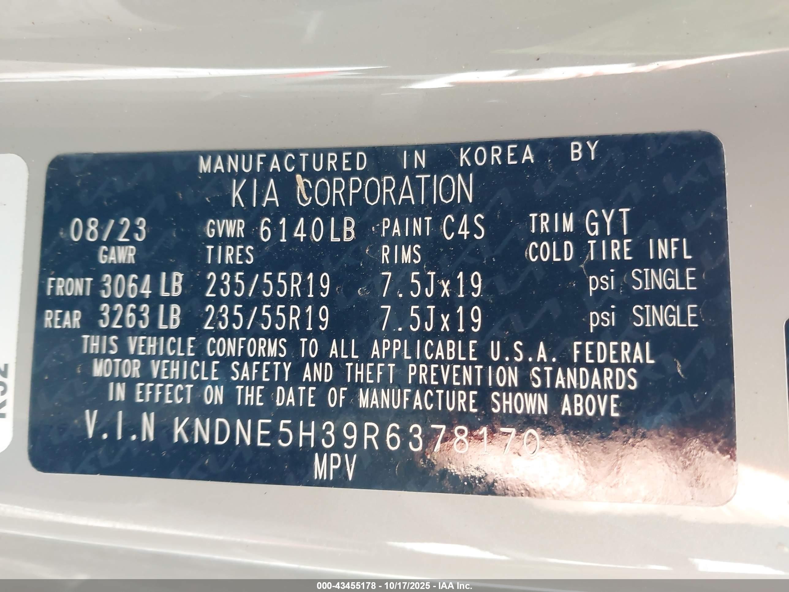 KIA CARNIVAL image 9