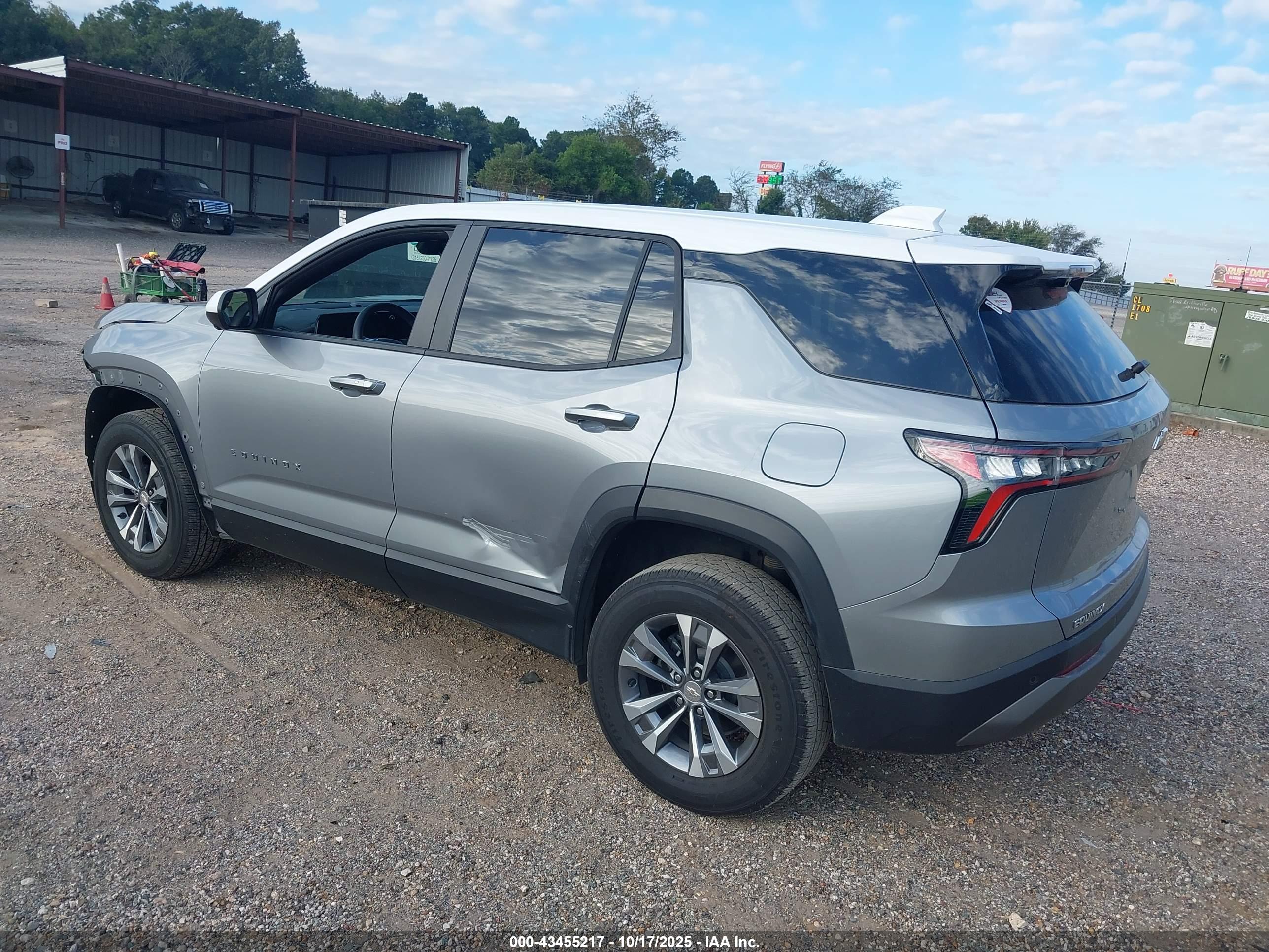 CHEVROLET EQUINOX image 3