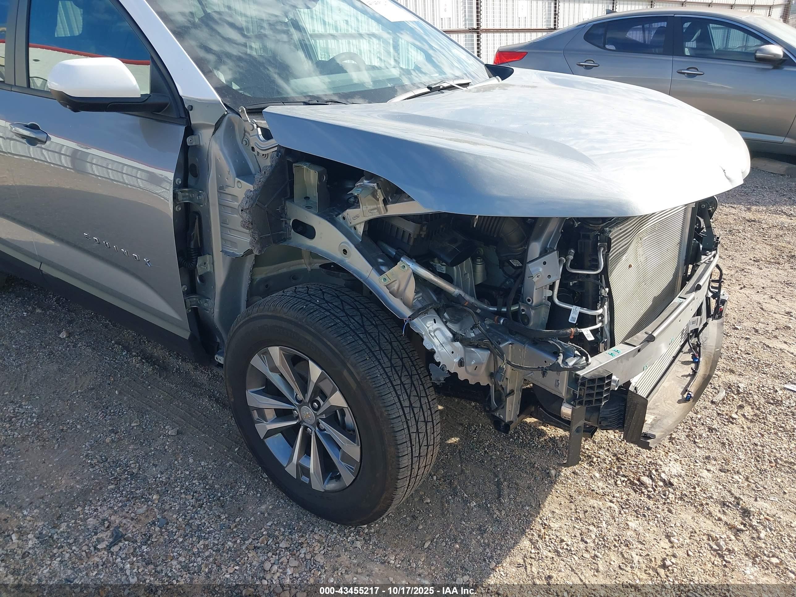 CHEVROLET EQUINOX image 6