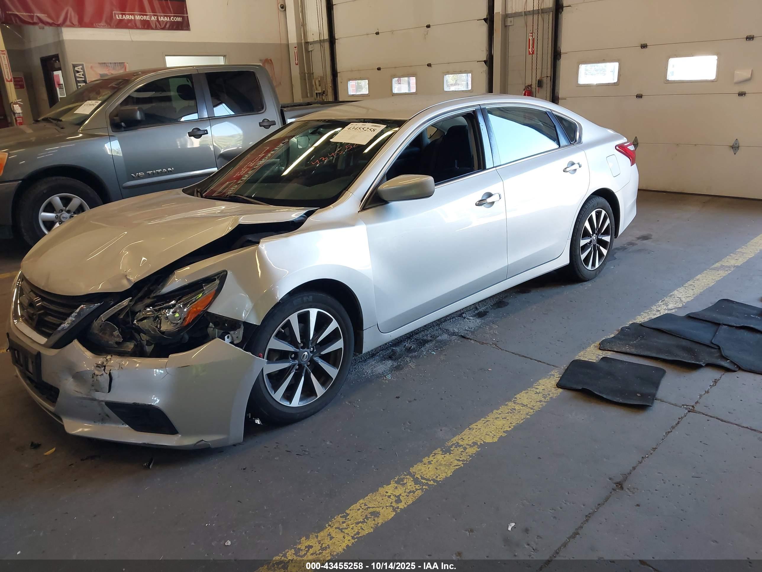 NISSAN ALTIMA image 2