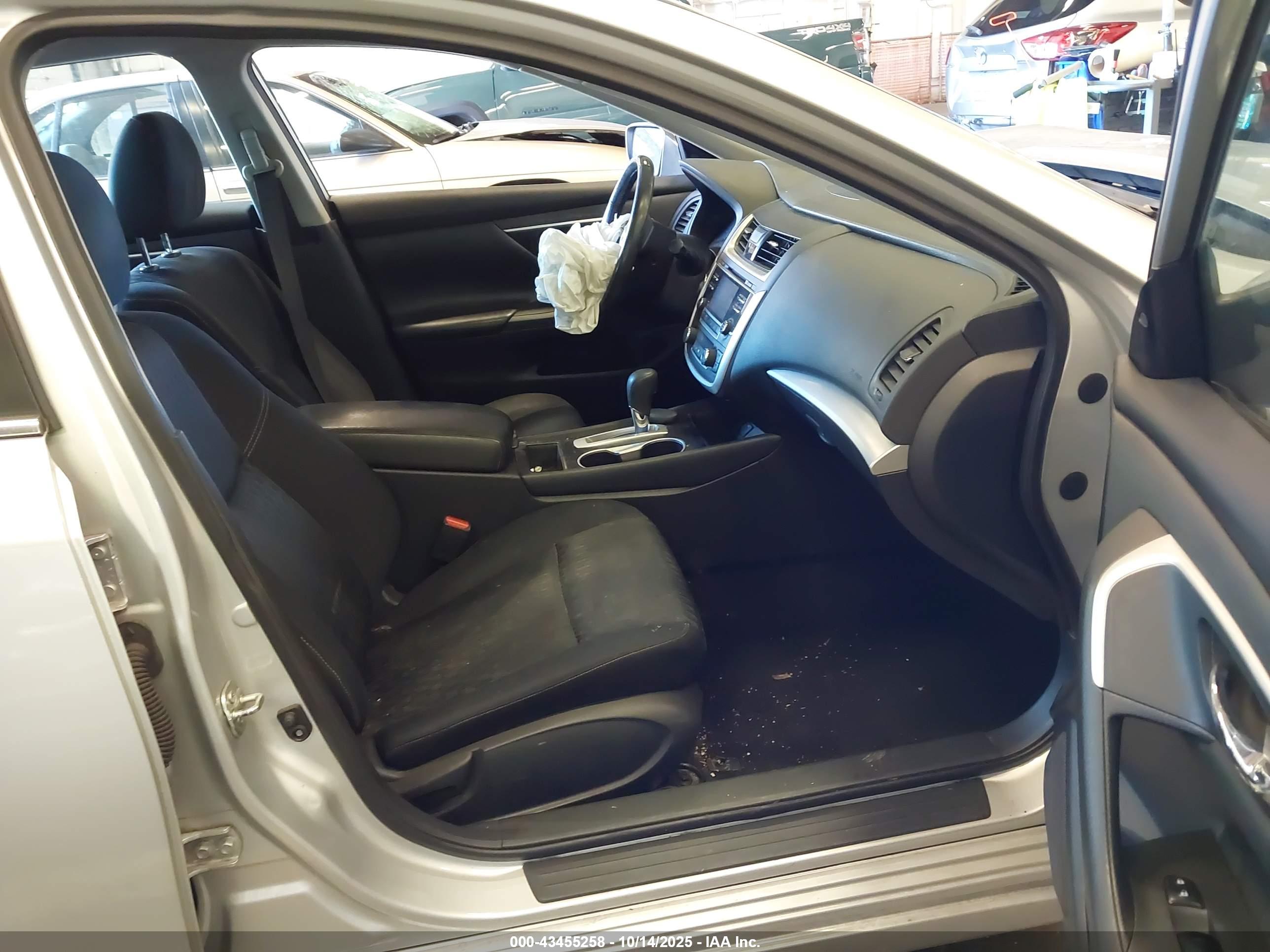 NISSAN ALTIMA image 5