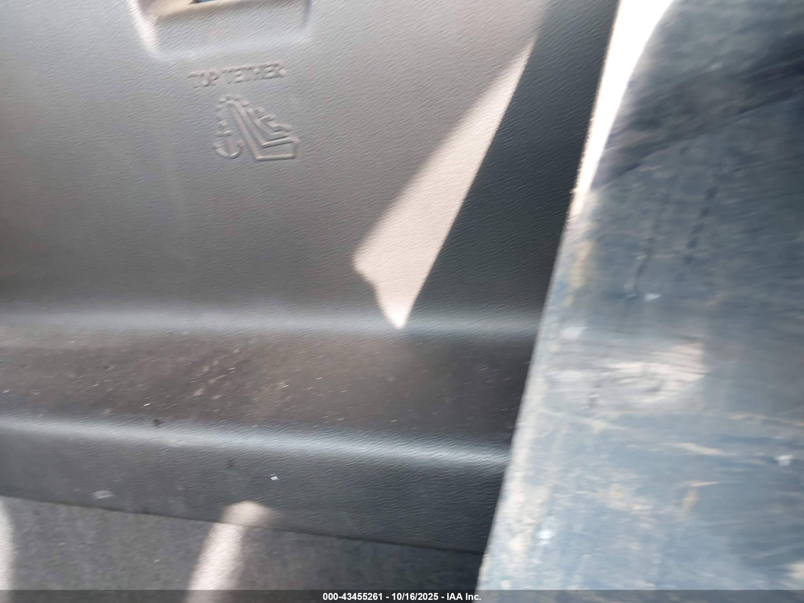 GMC SIERRA image 8