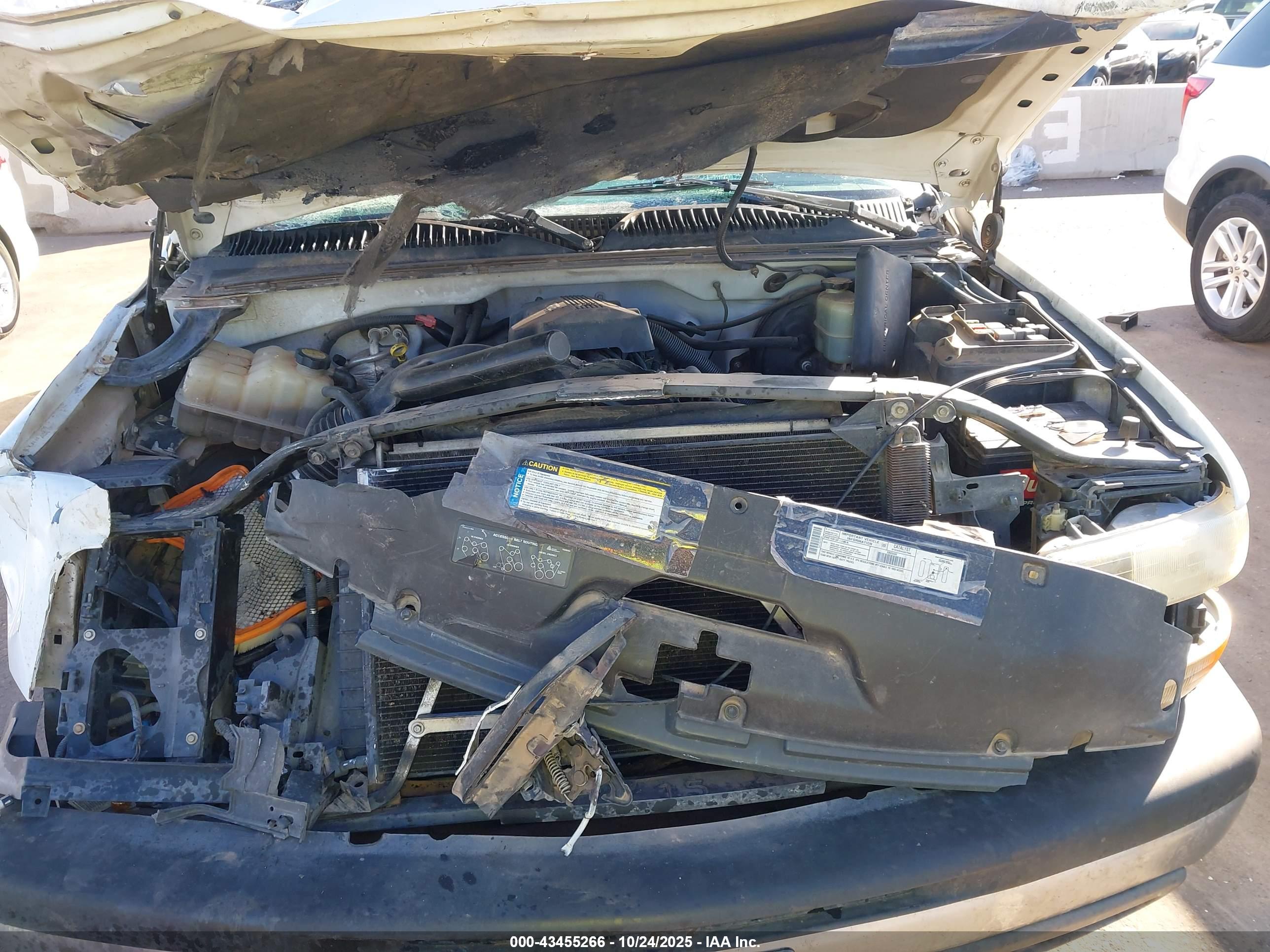CHEVROLET SILVERADO image 10