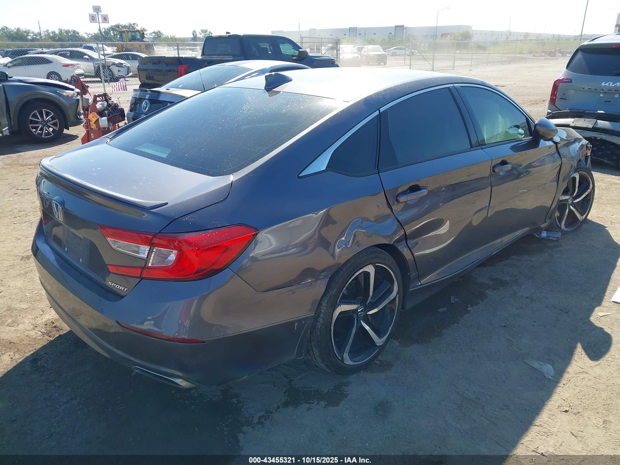 HONDA ACCORD image 4