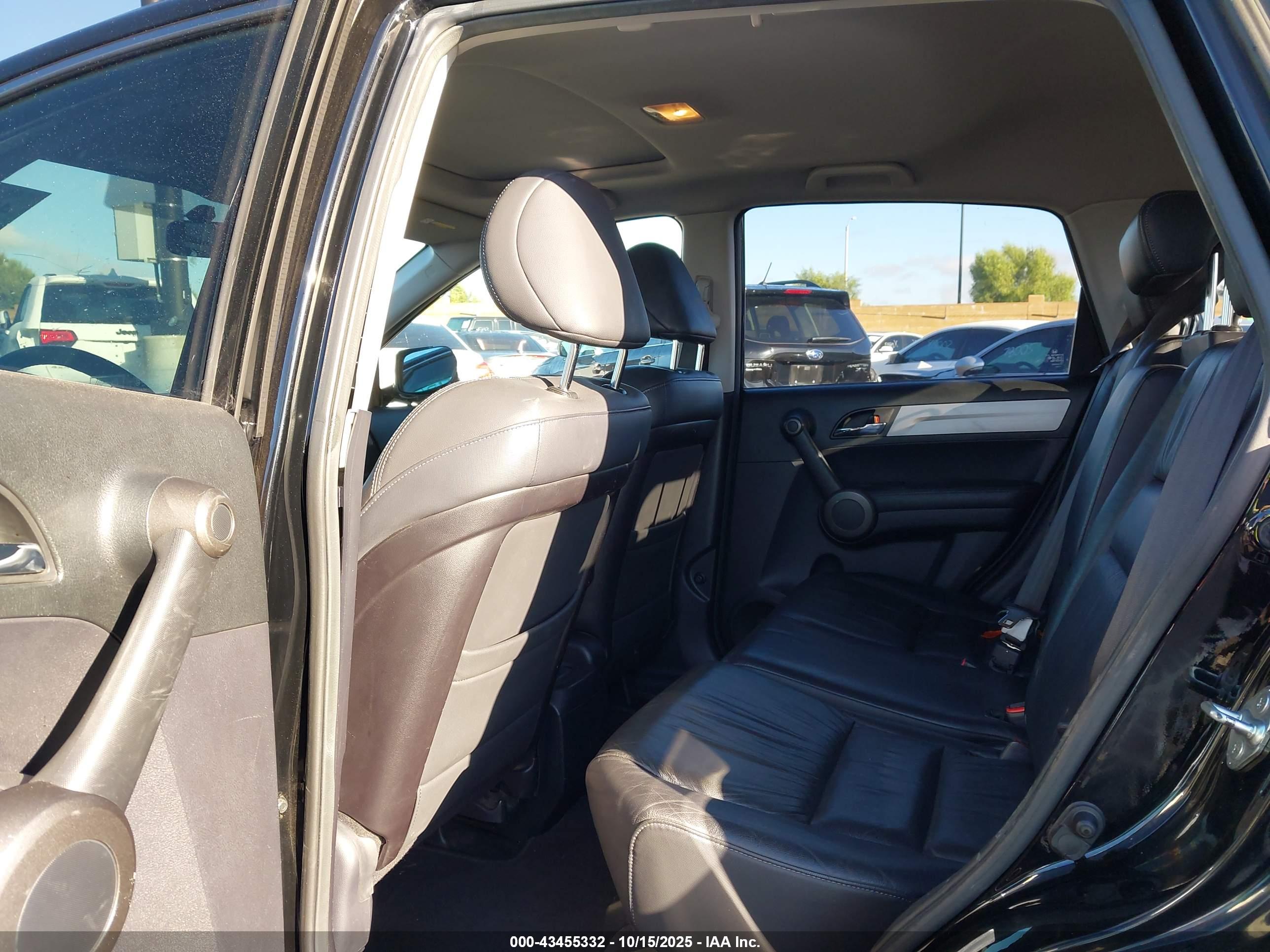 HONDA CR-V image 8