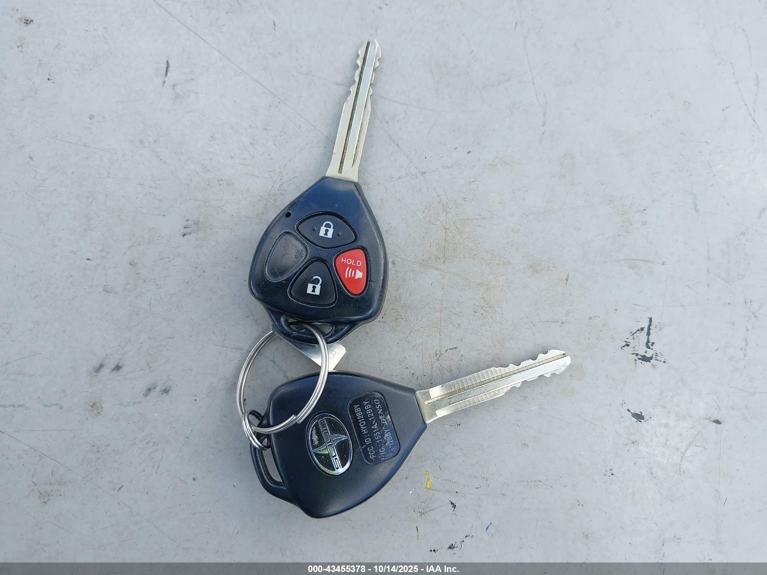 SCION XB image 11