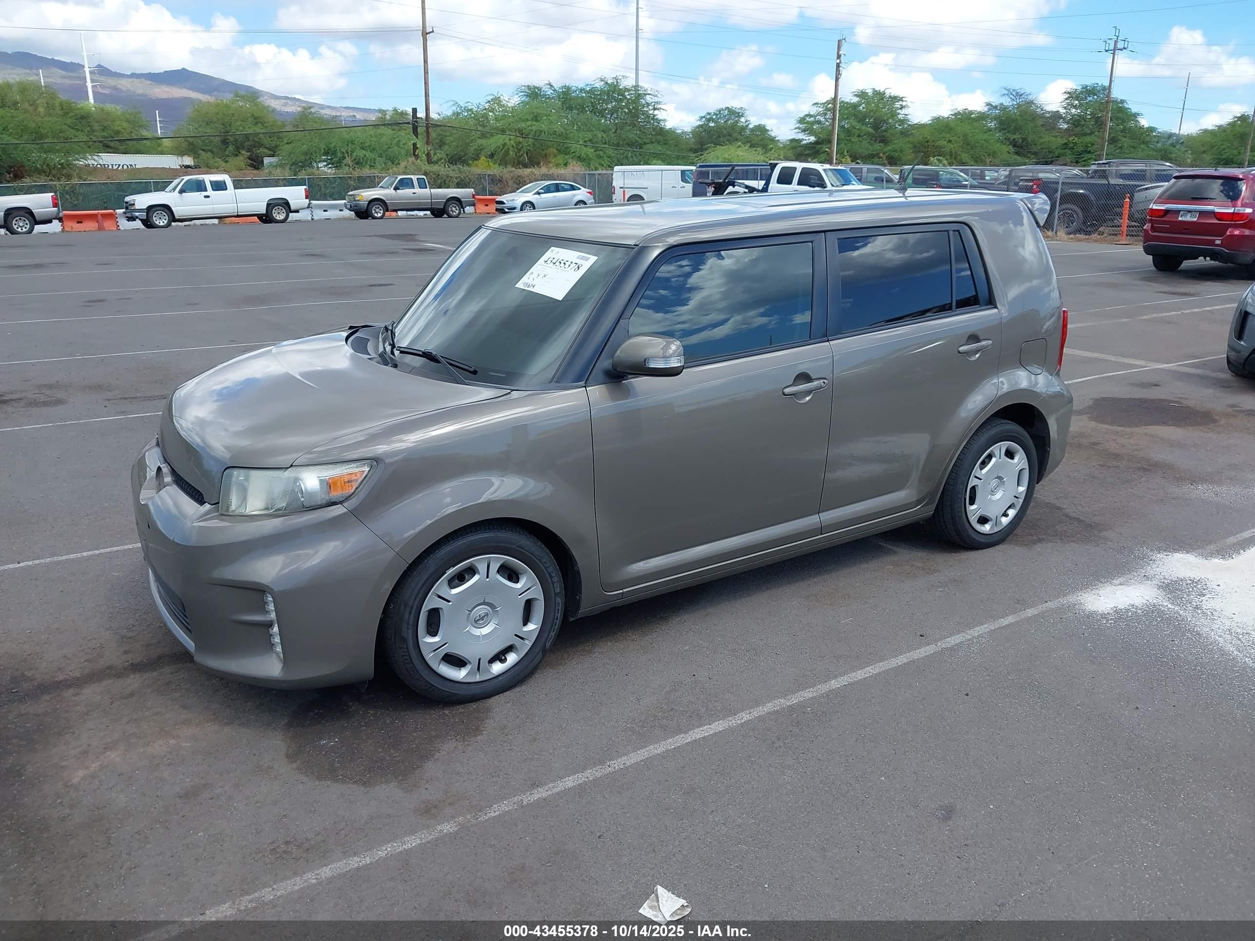 SCION XB image 2