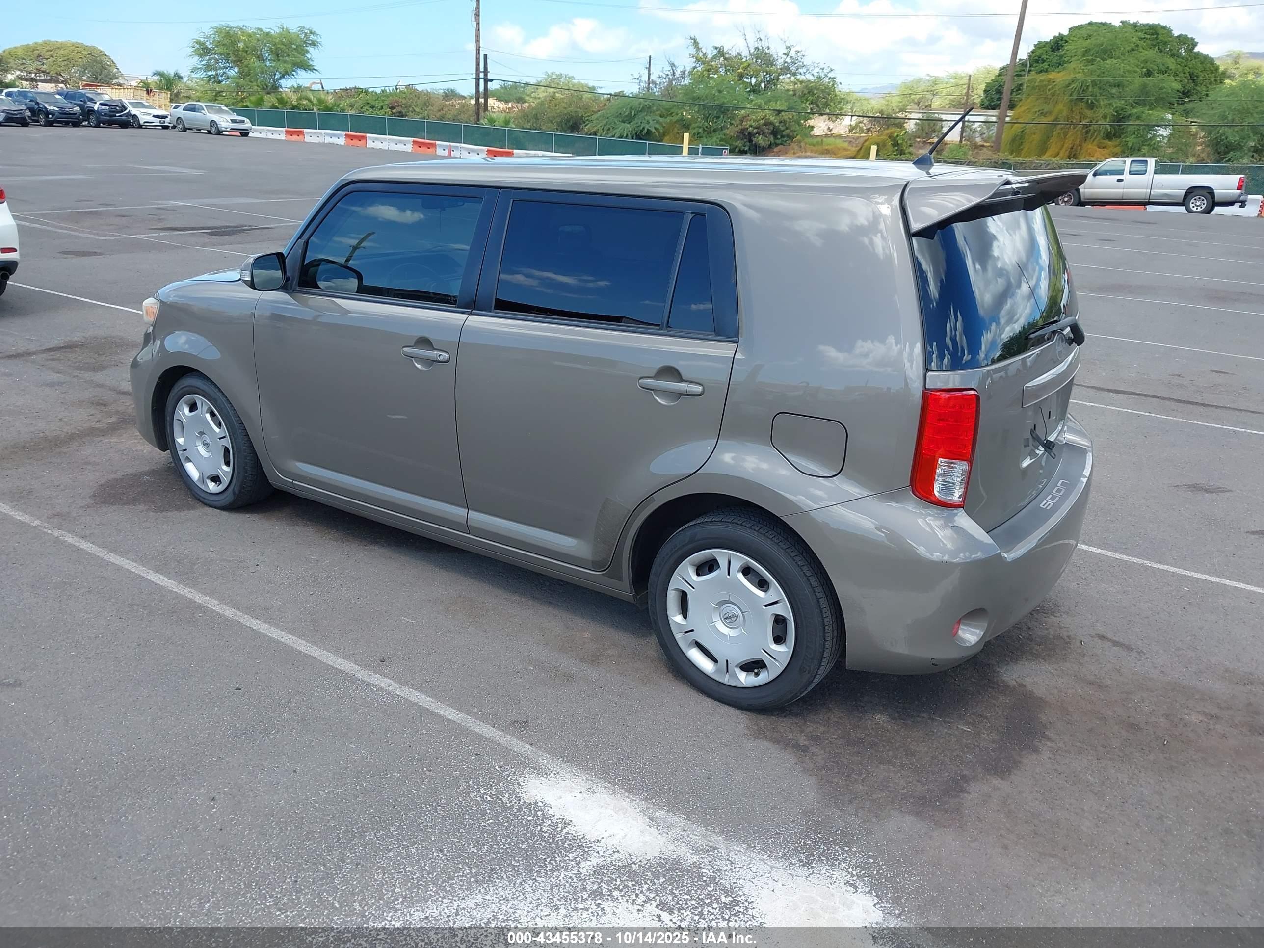 SCION XB image 3
