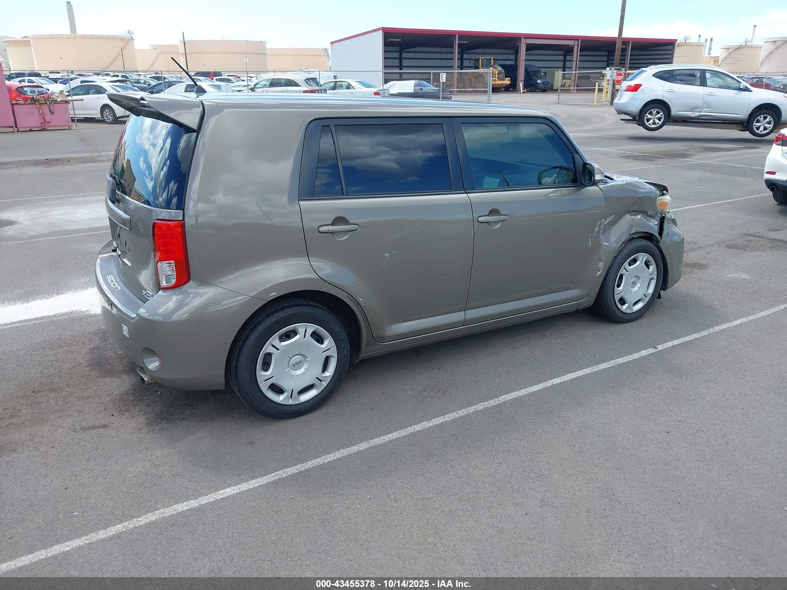 SCION XB image 4