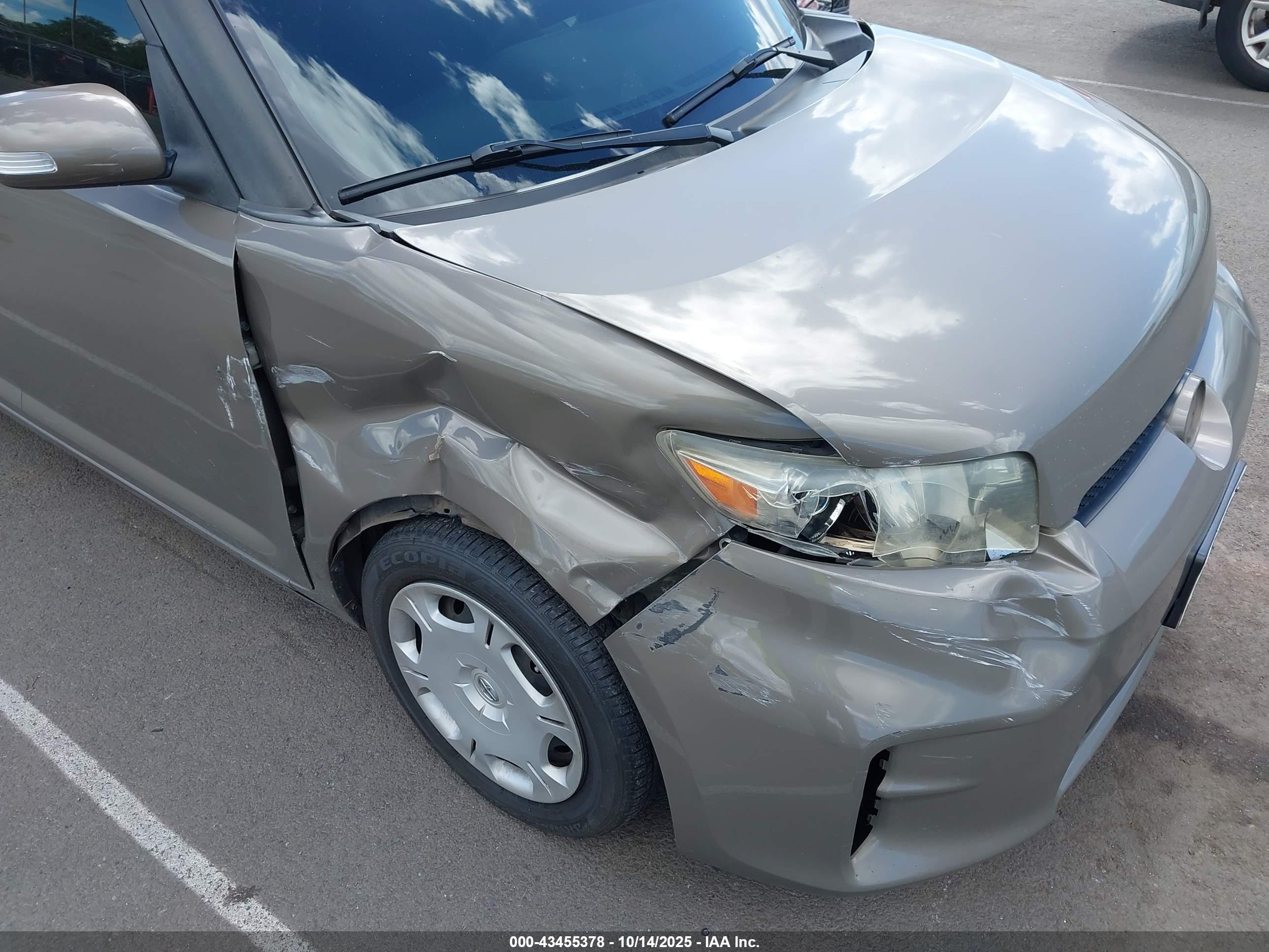 SCION XB image 6