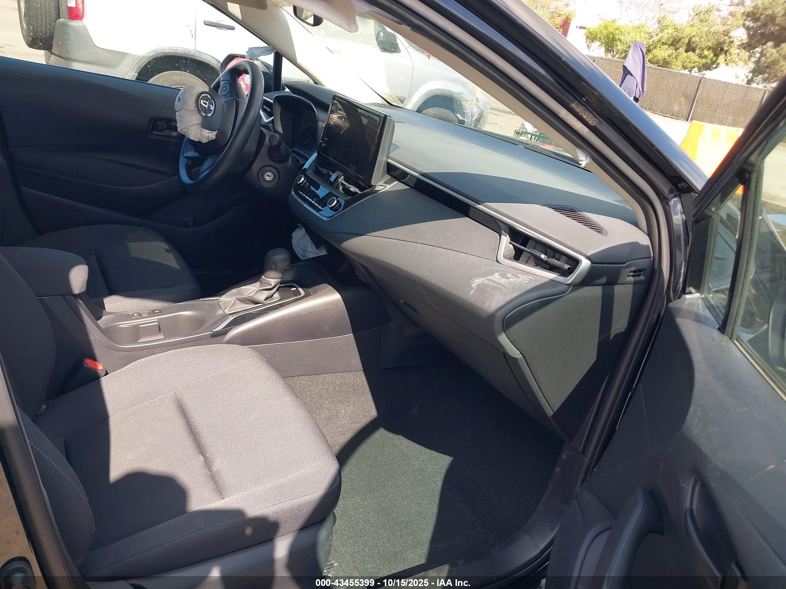 TOYOTA COROLLA image 5
