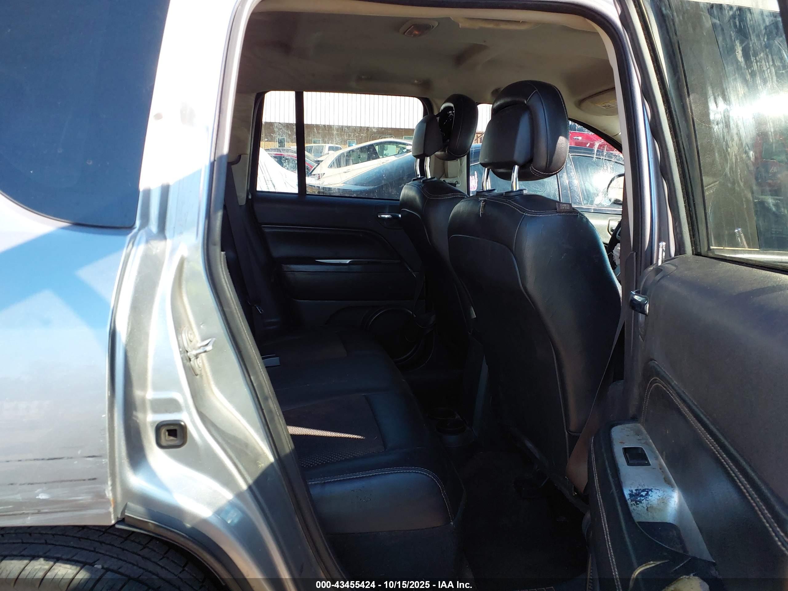 JEEP COMPASS image 8