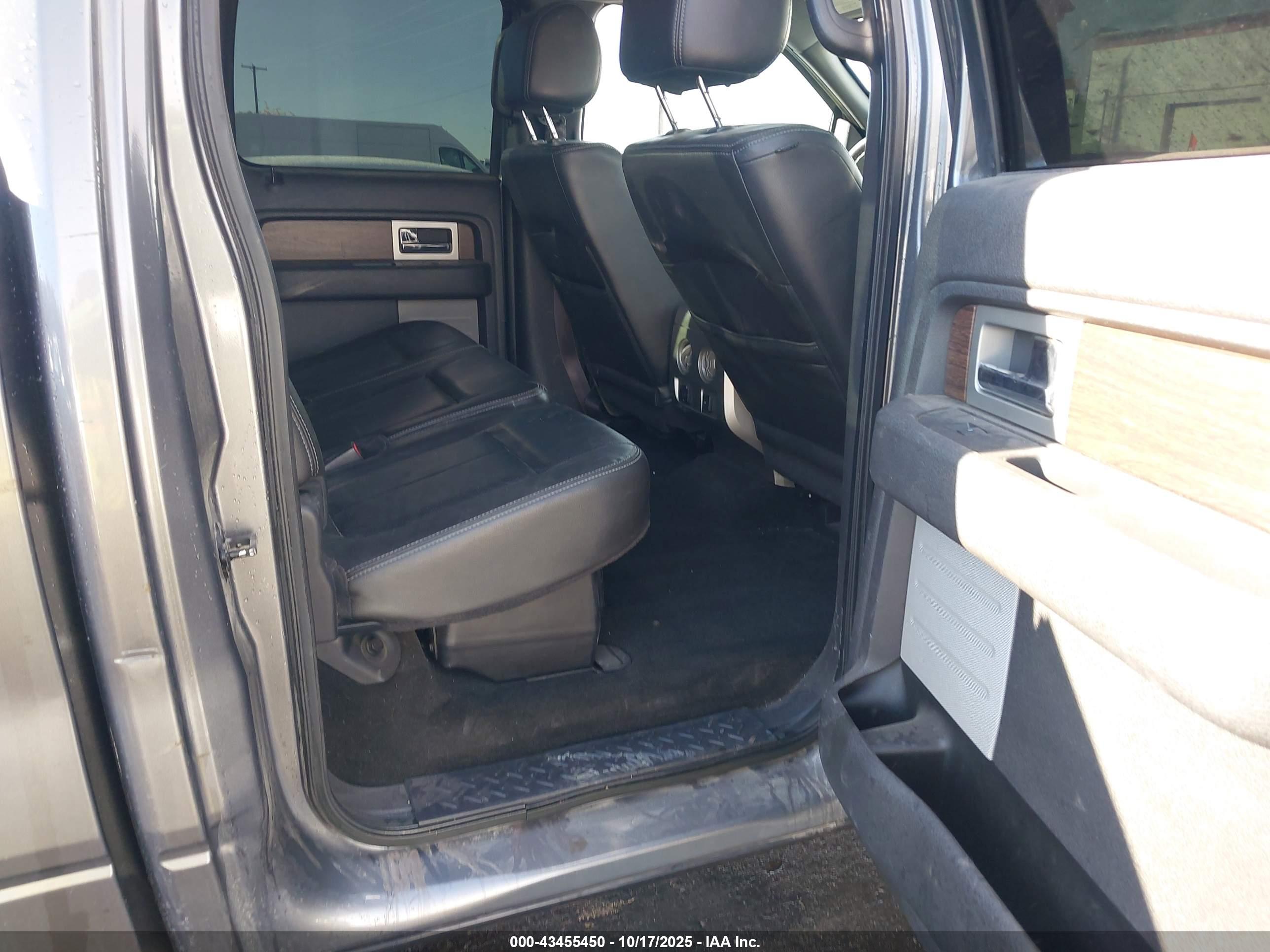 FORD F-150 image 8
