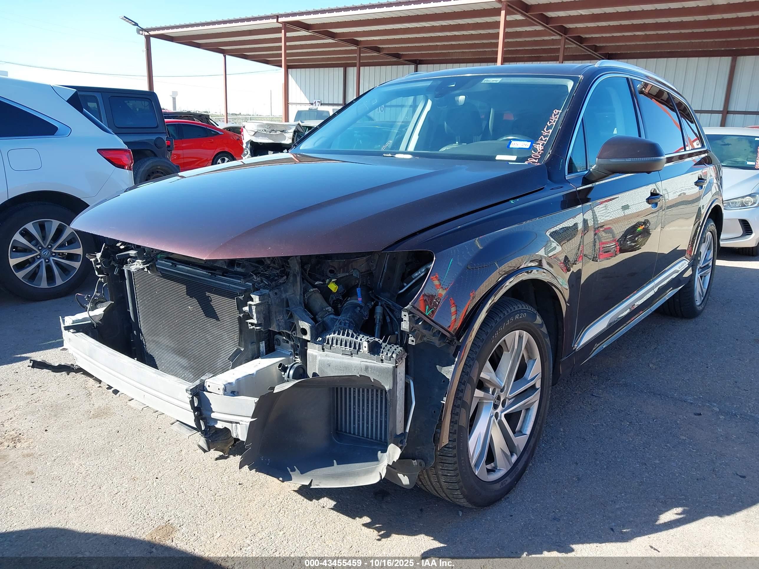 AUDI Q7 image 2