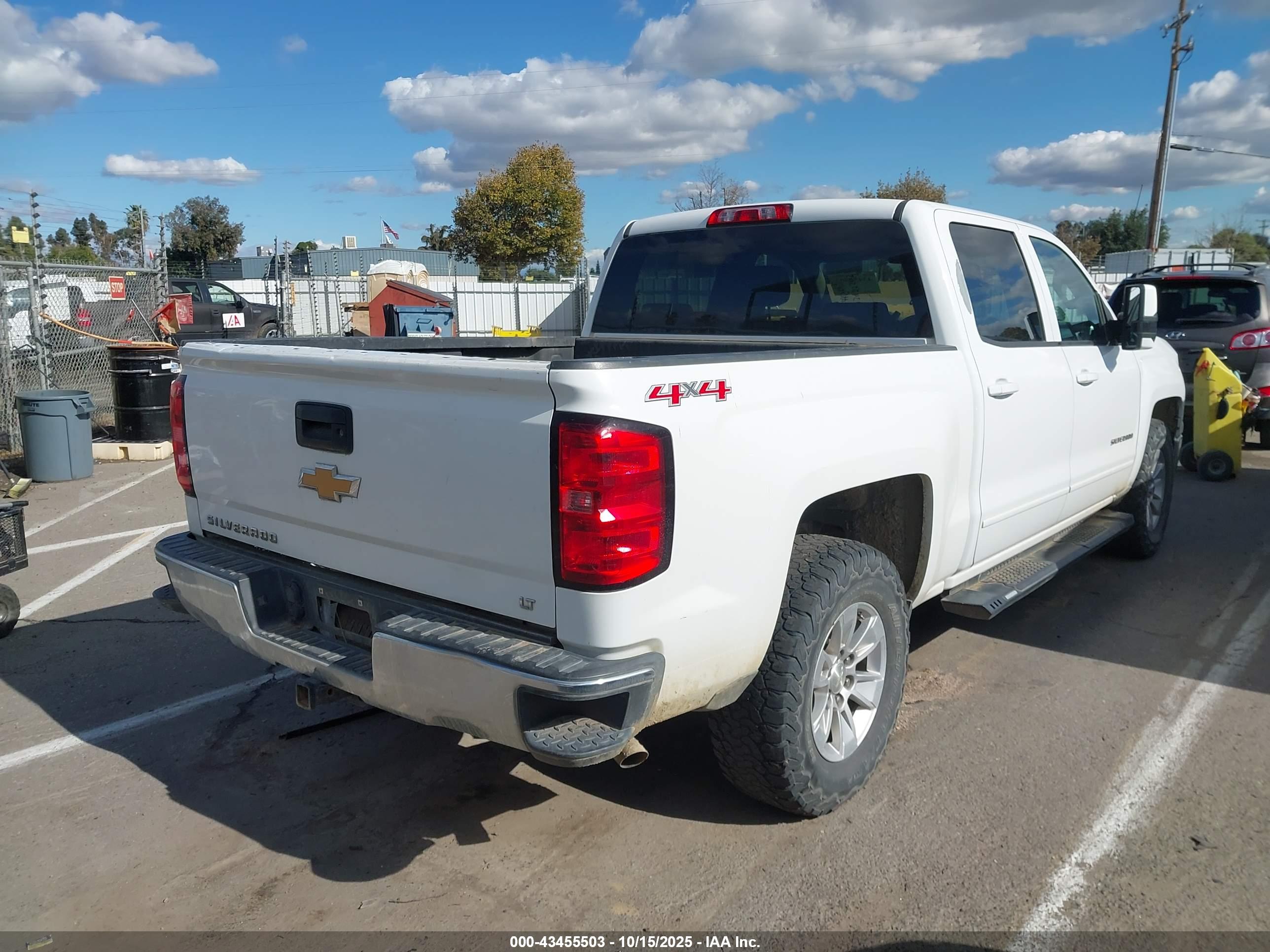 CHEVROLET SILVERADO image 4