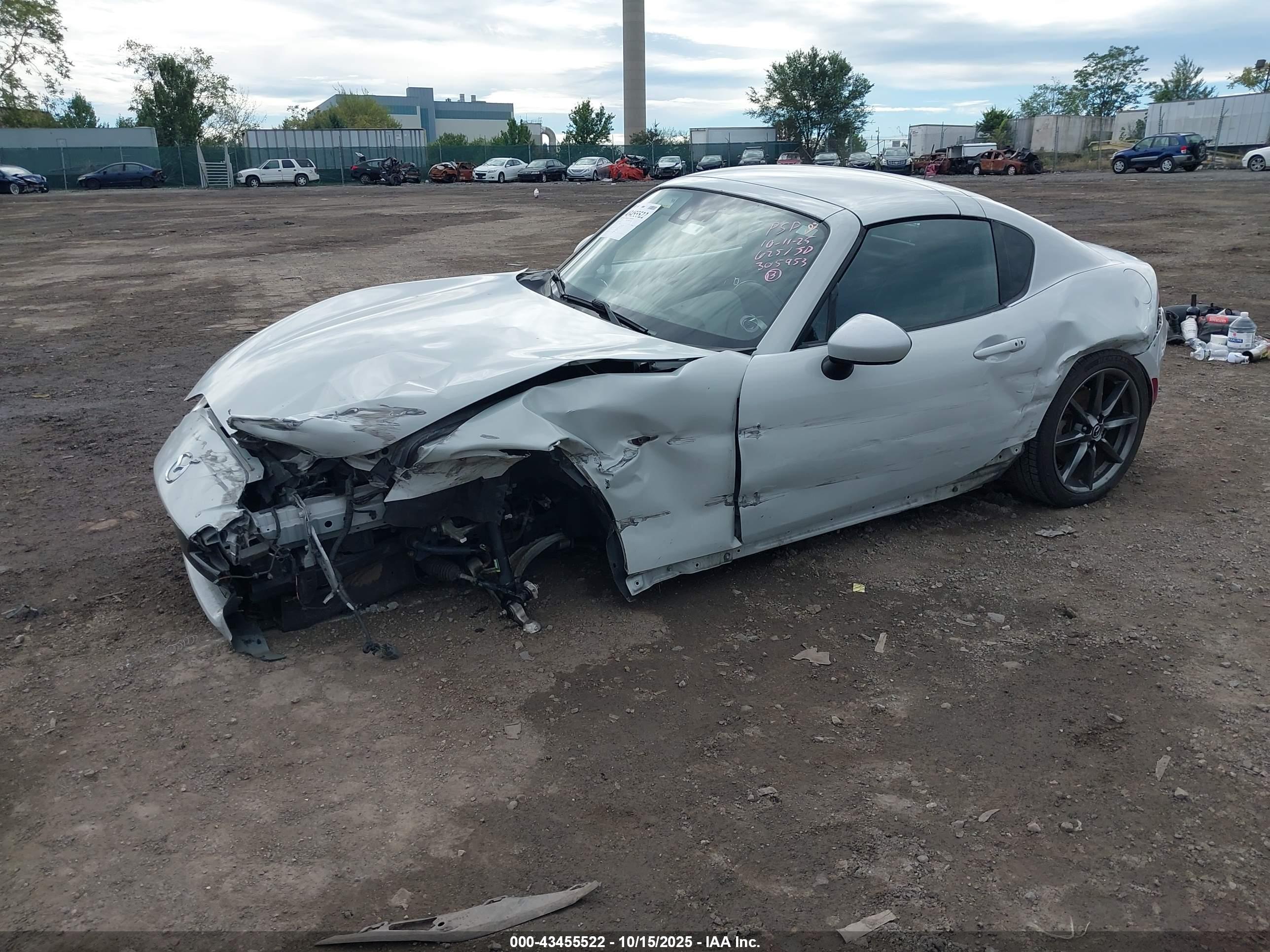 MAZDA MX-5 image 2