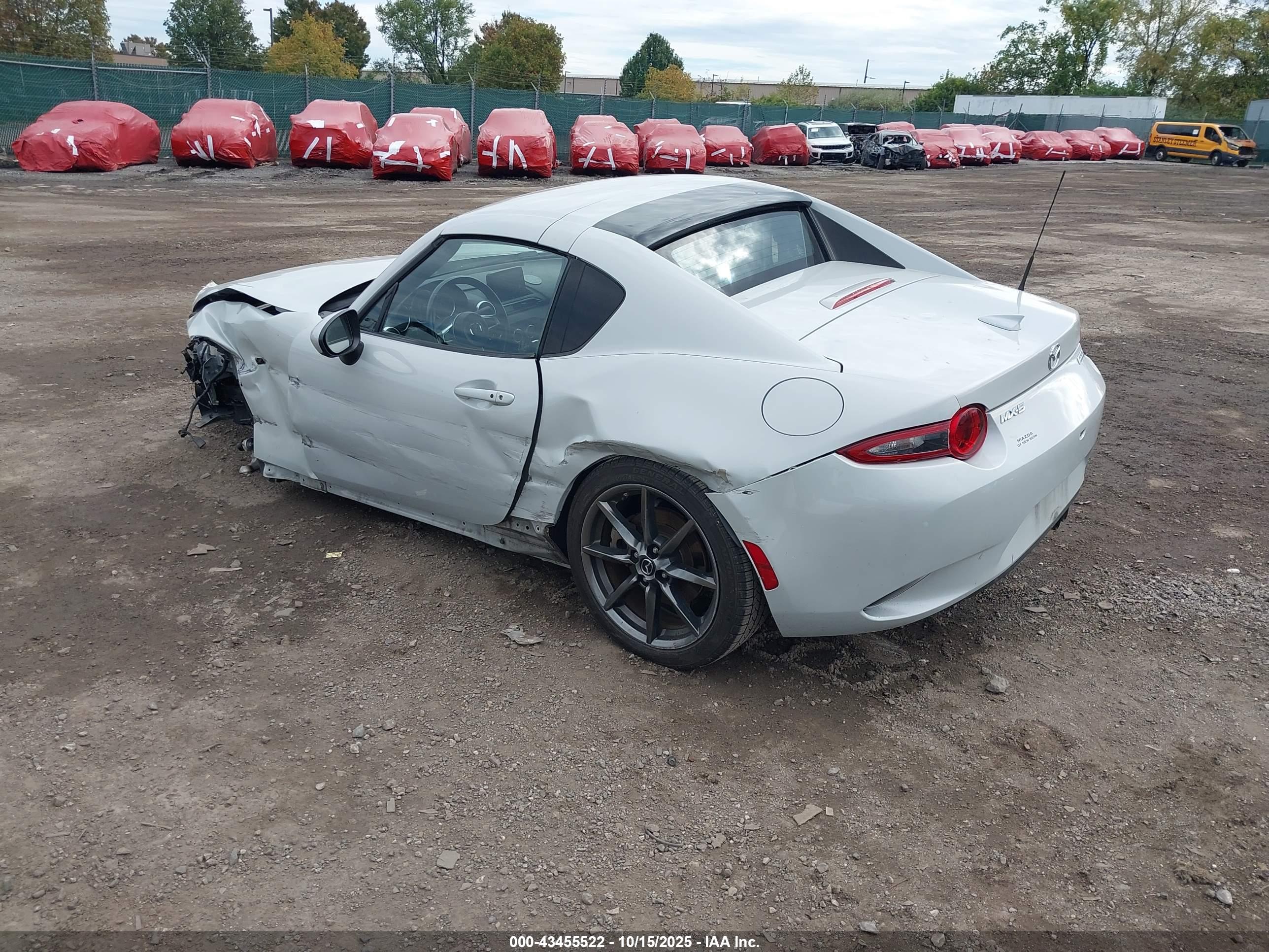 MAZDA MX-5 image 3