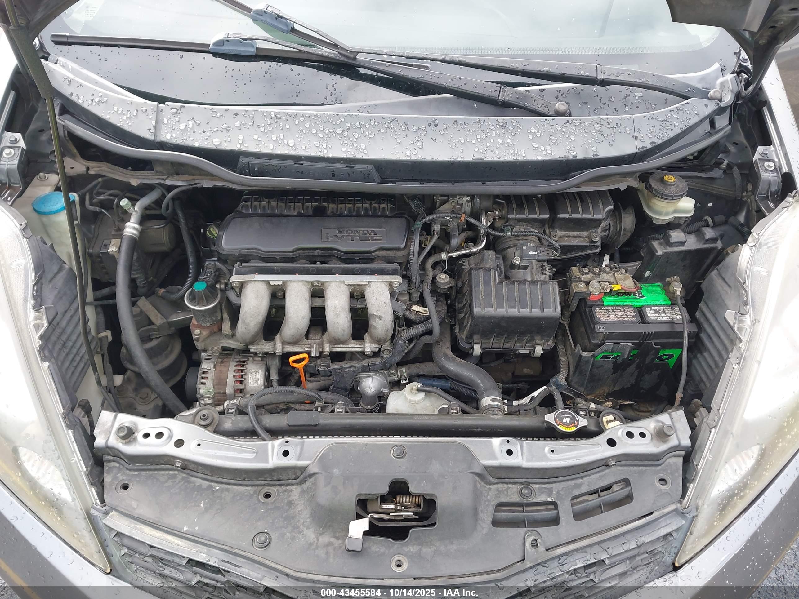 HONDA FIT image 10