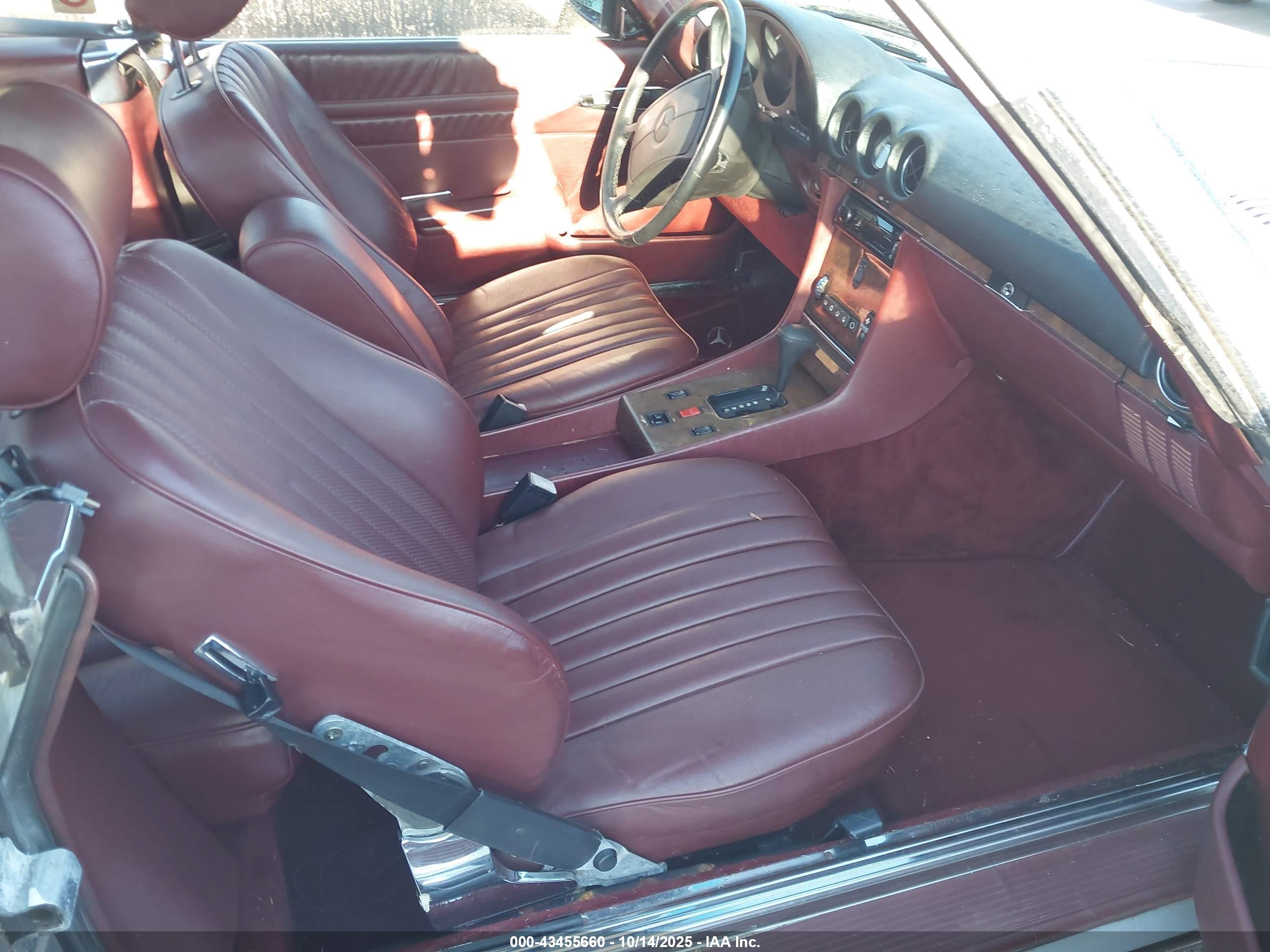 MERCEDES-BENZ 560 image 5