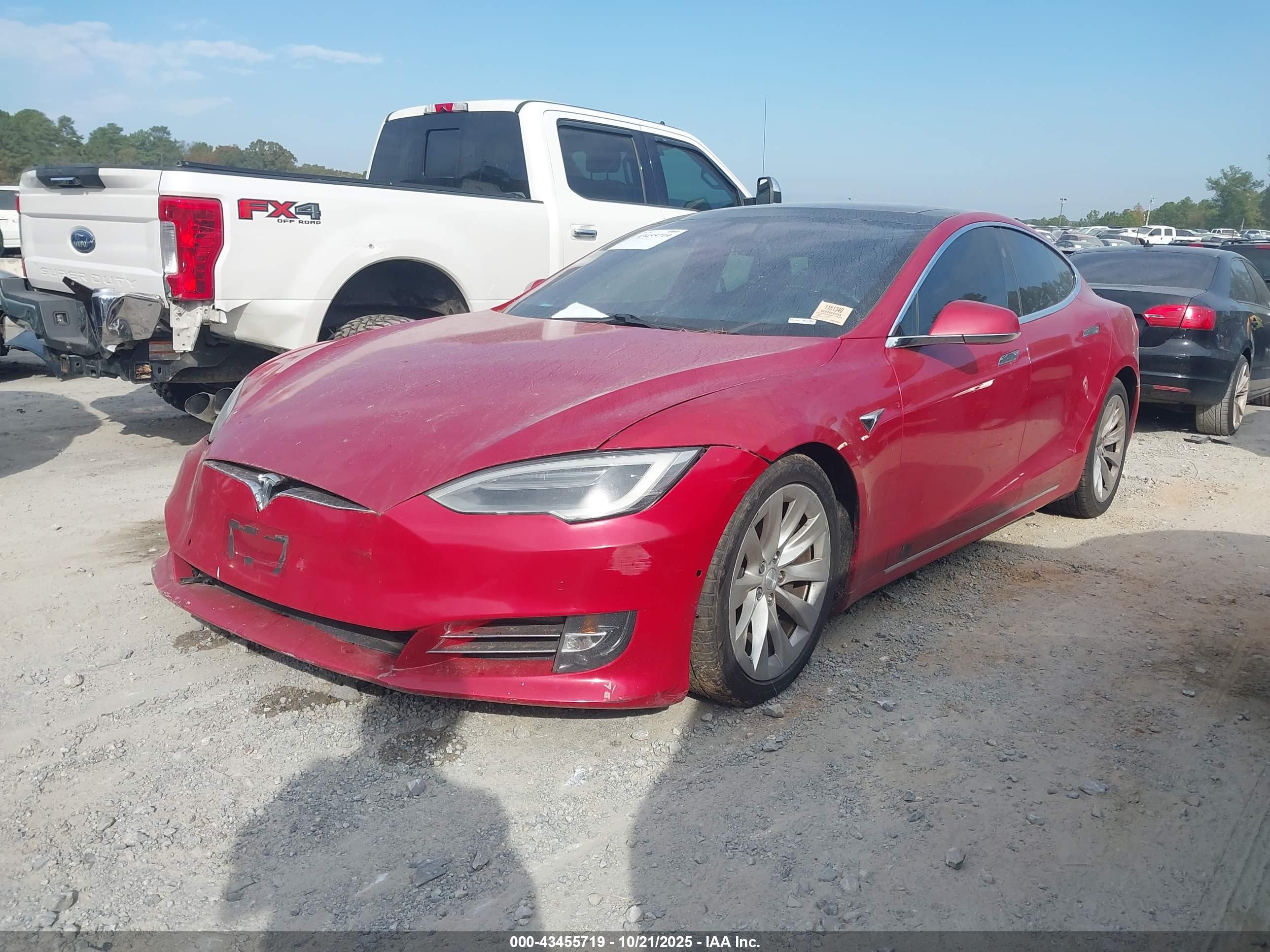 TESLA MODEL image 2