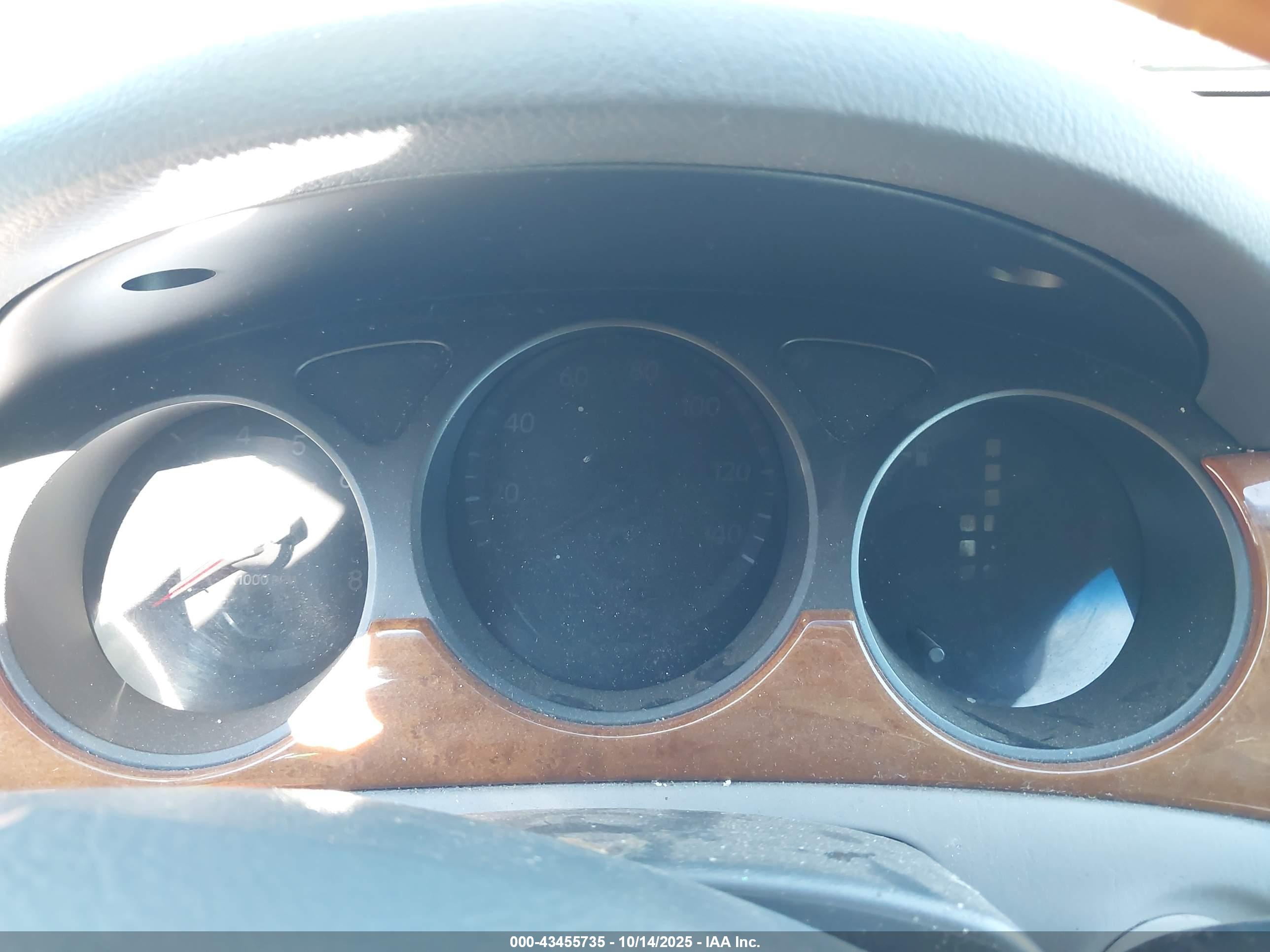 LEXUS ES image 7