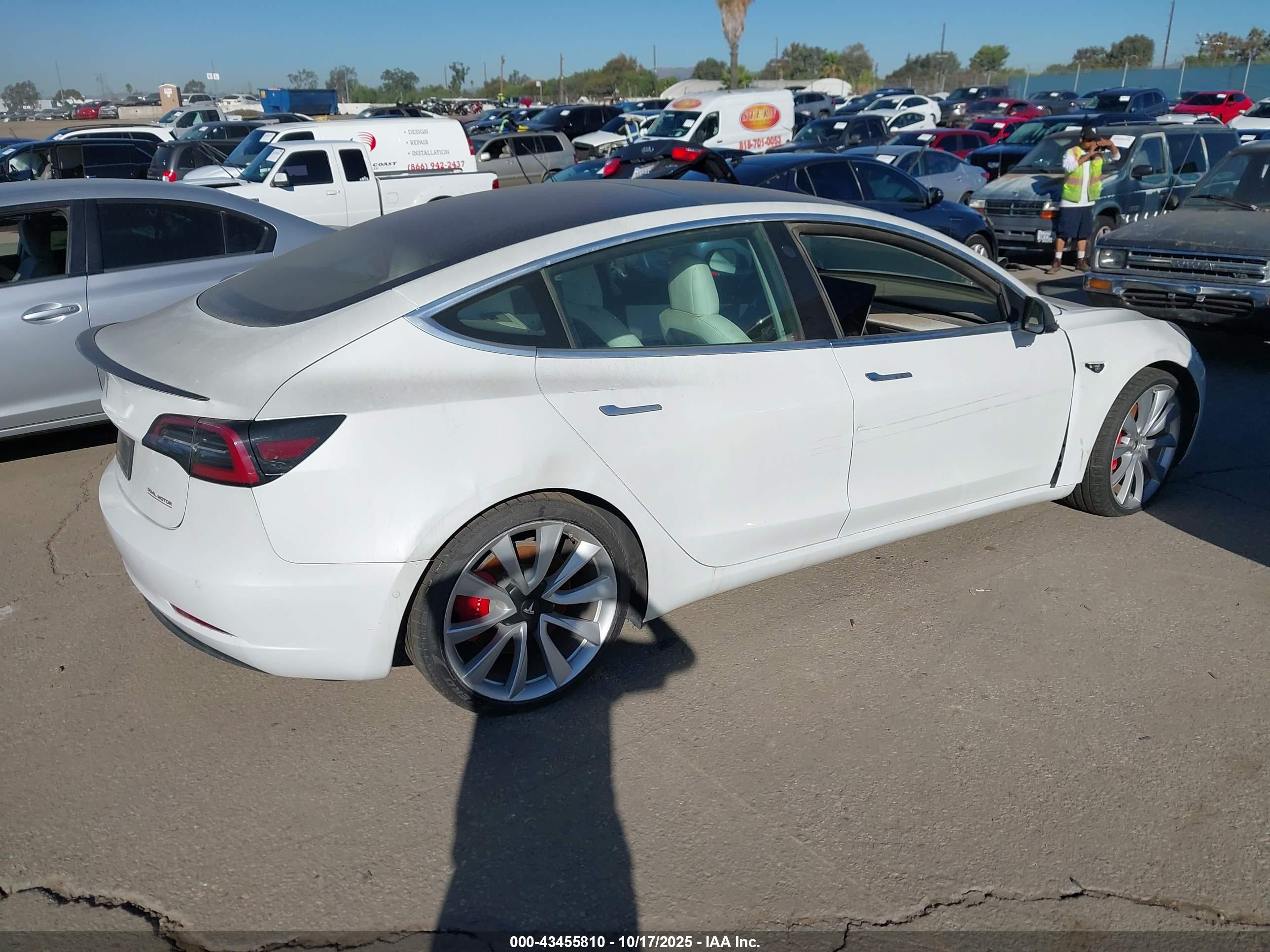 TESLA MODEL image 4