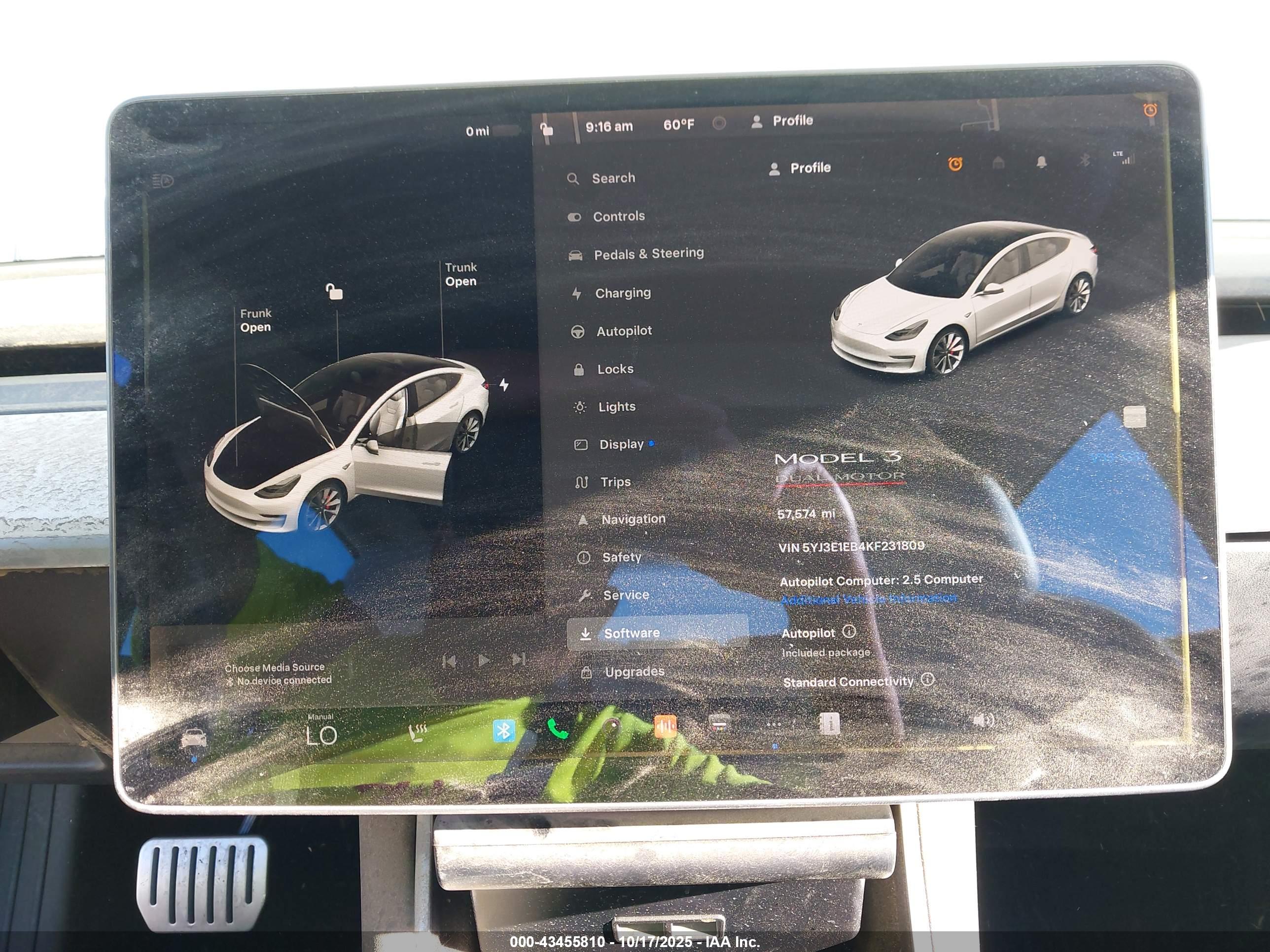 TESLA MODEL image 7