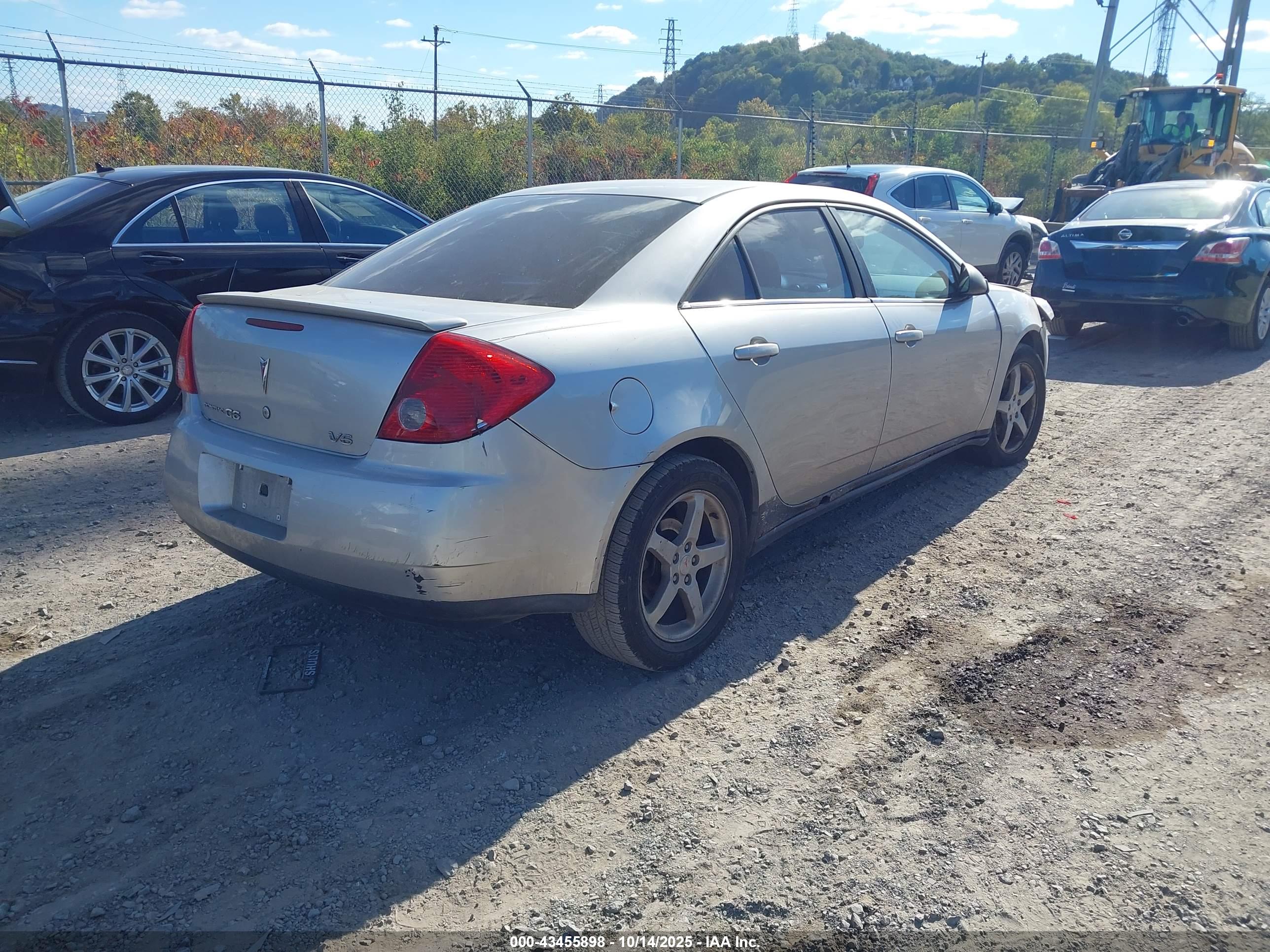 PONTIAC G6 image 4