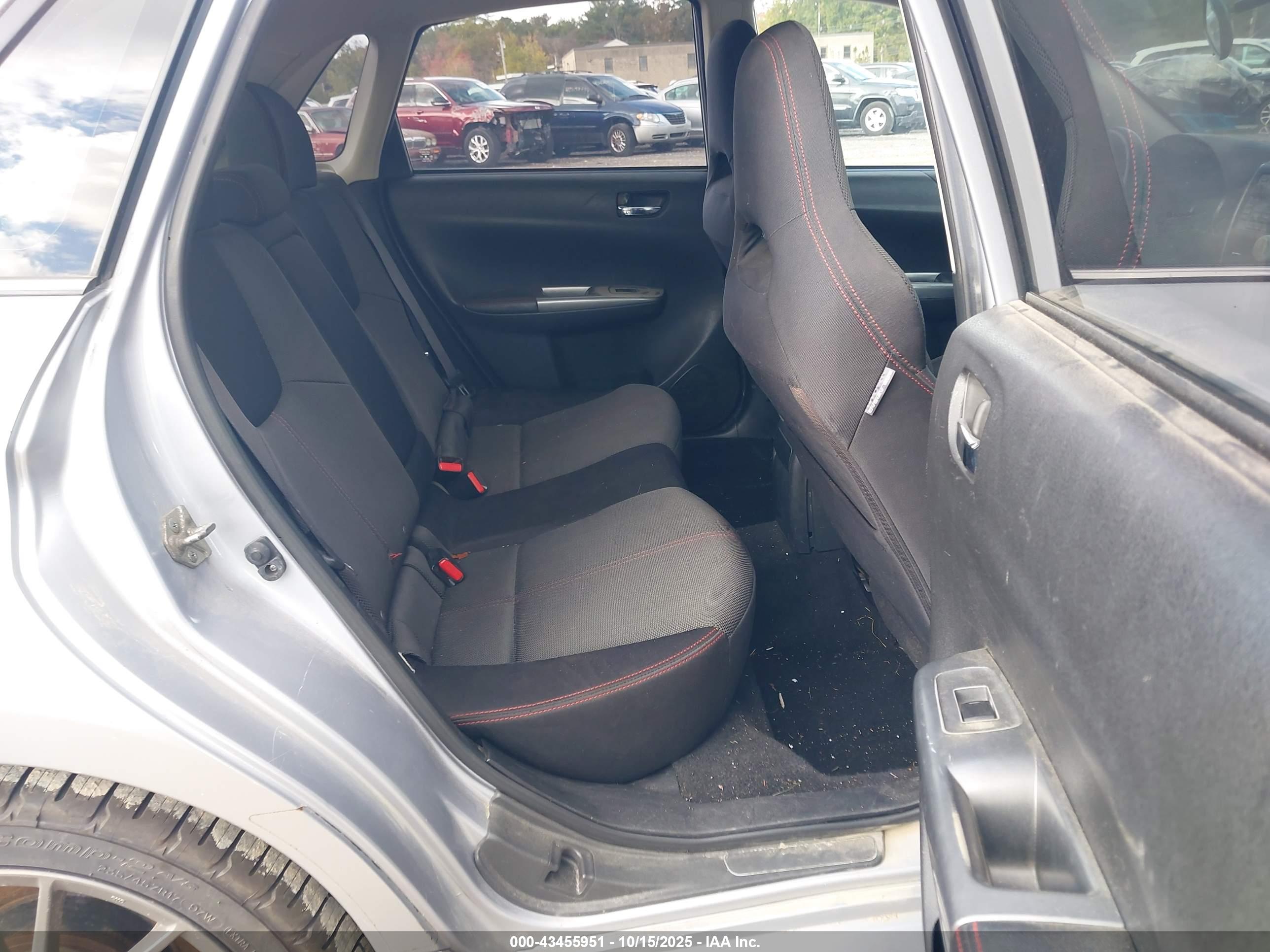 SUBARU IMPREZA image 8