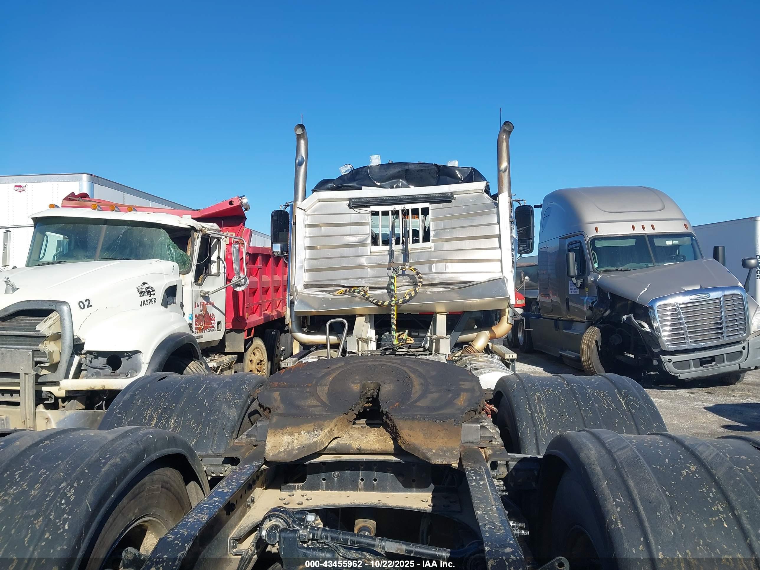 MACK PINNACLE image 7