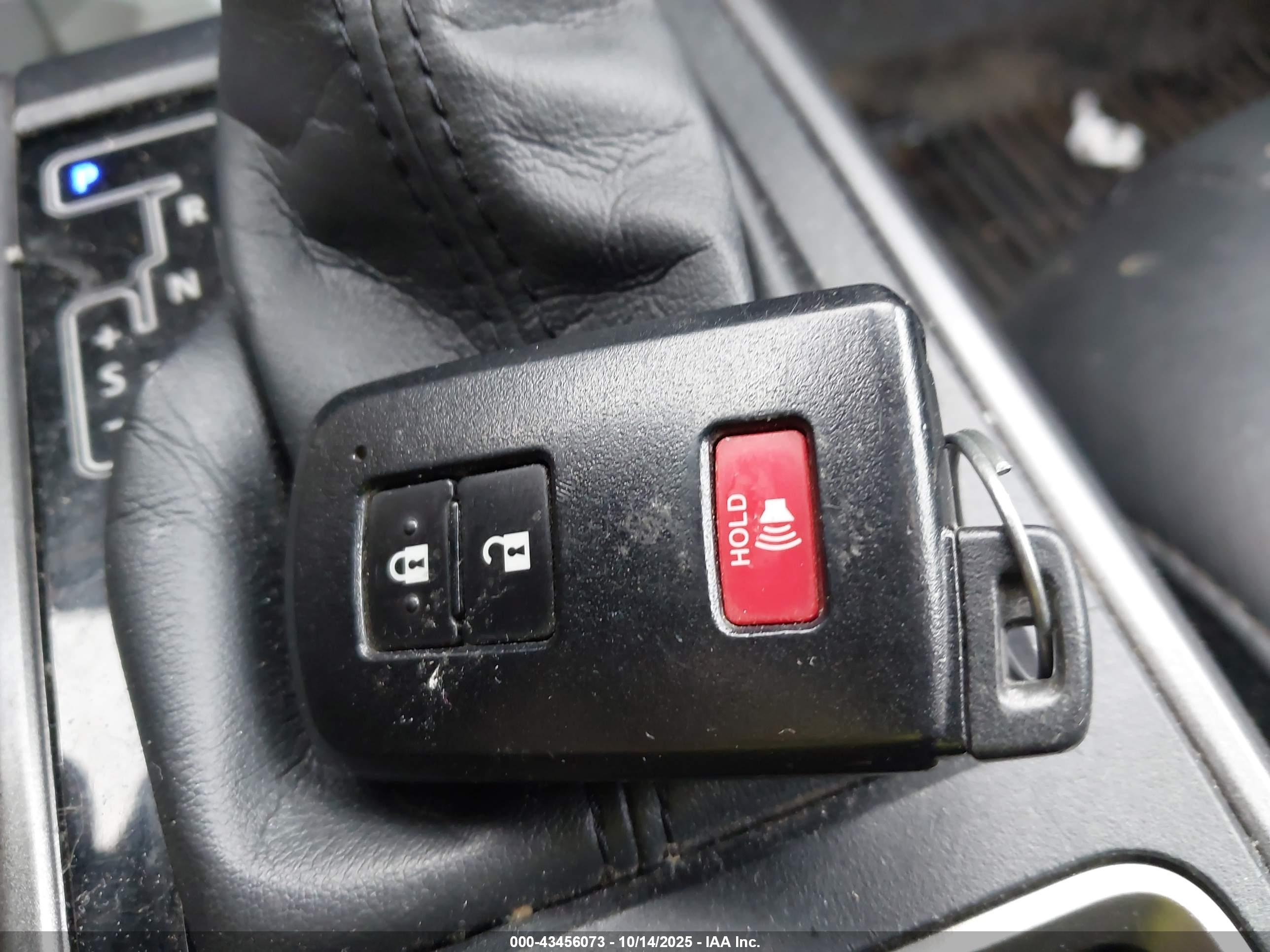 TOYOTA TACOMA image 11
