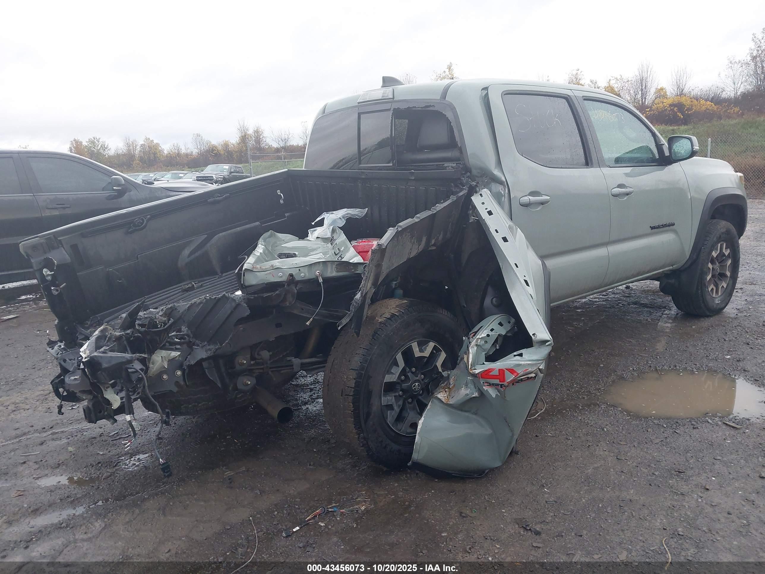 TOYOTA TACOMA image 4