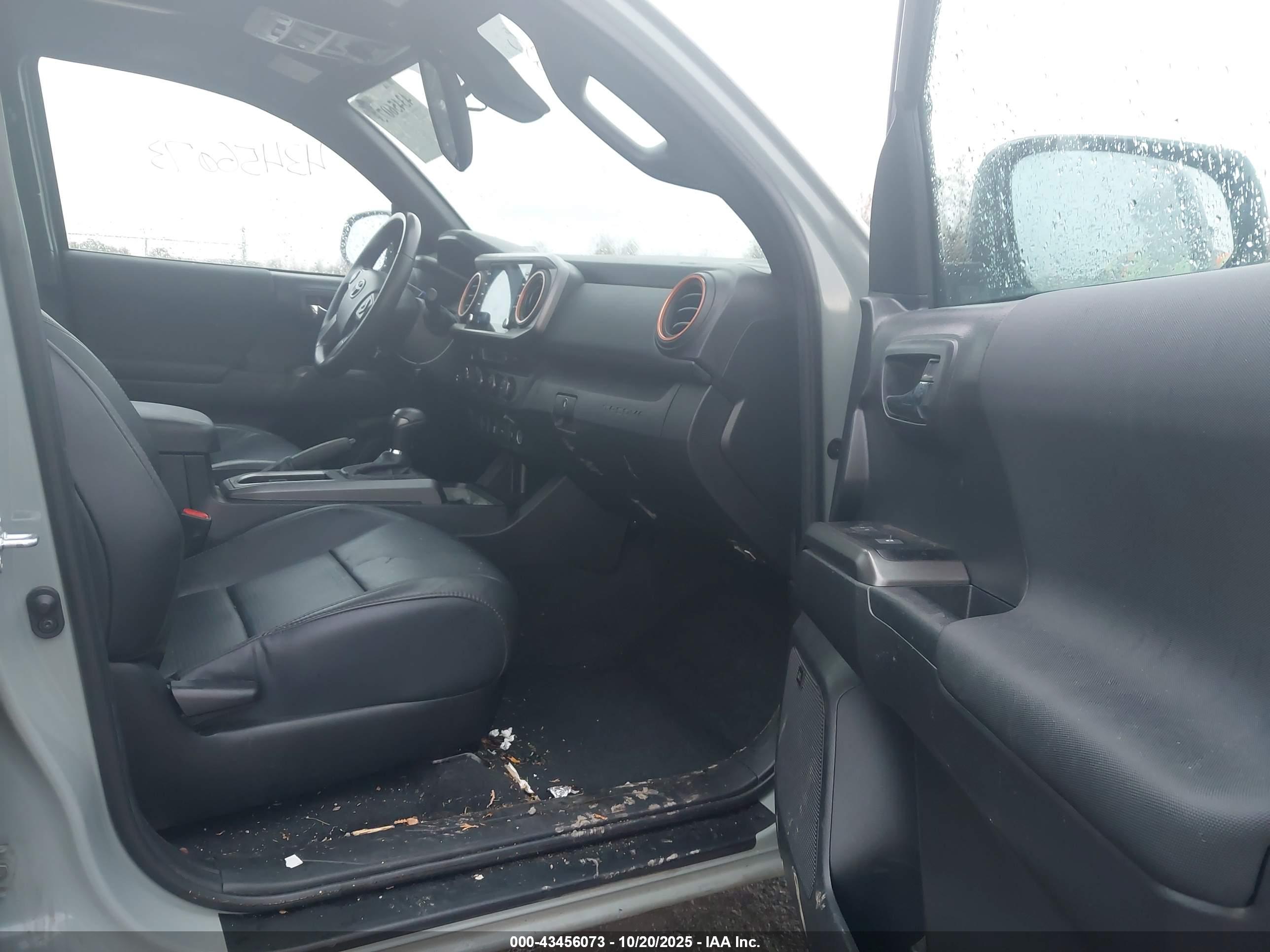 TOYOTA TACOMA image 5
