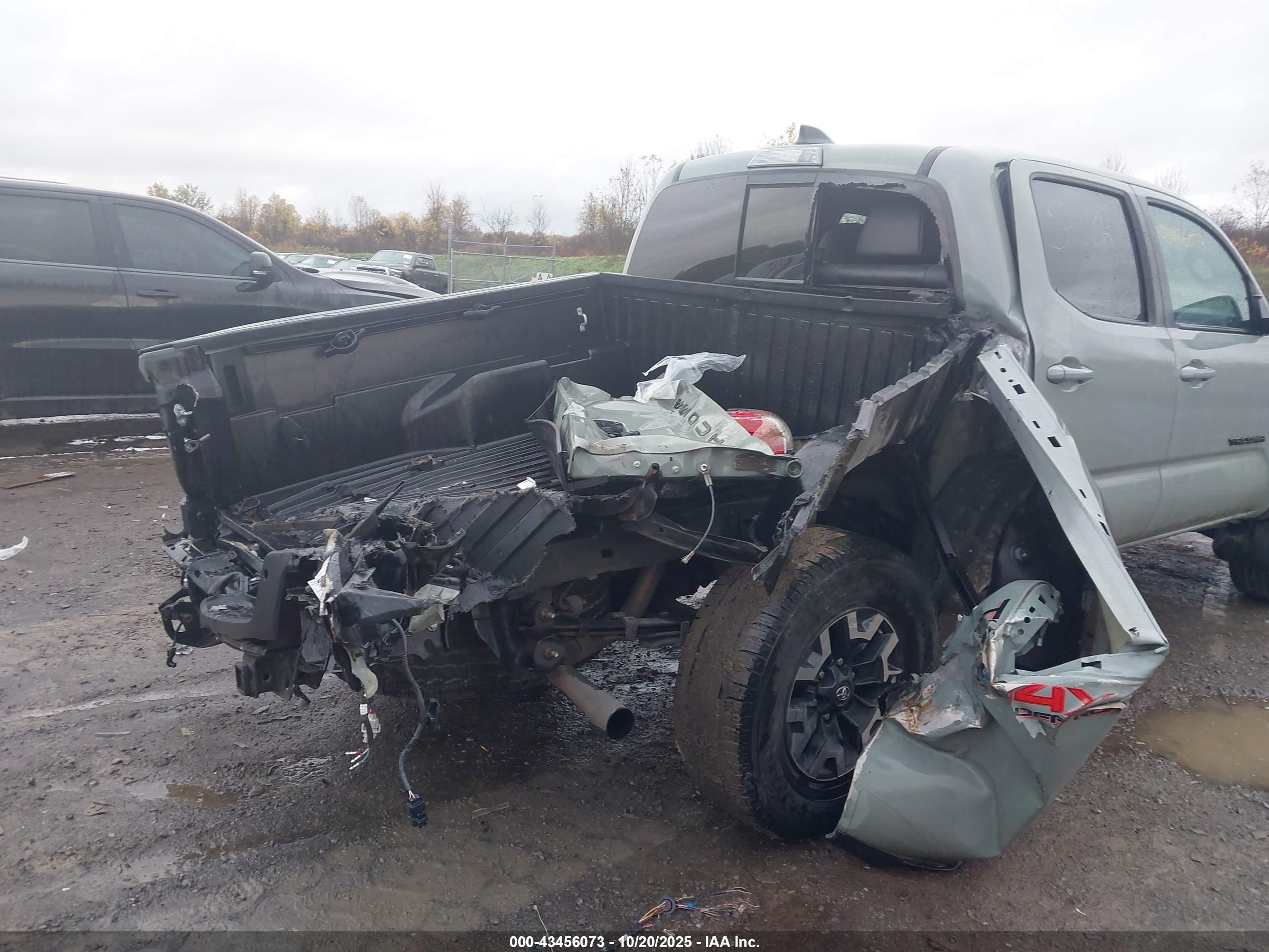 TOYOTA TACOMA image 6
