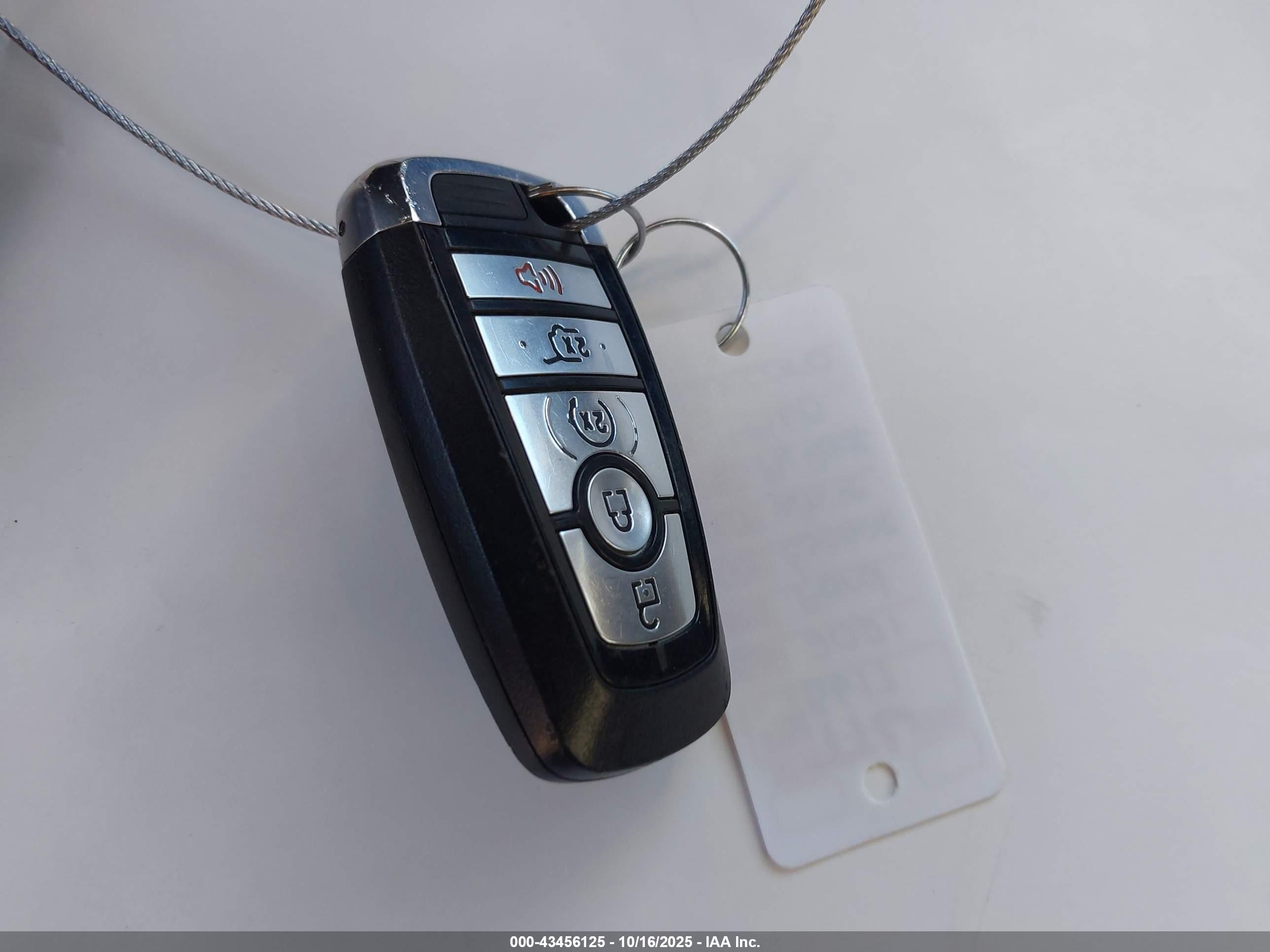 FORD ESCAPE image 11