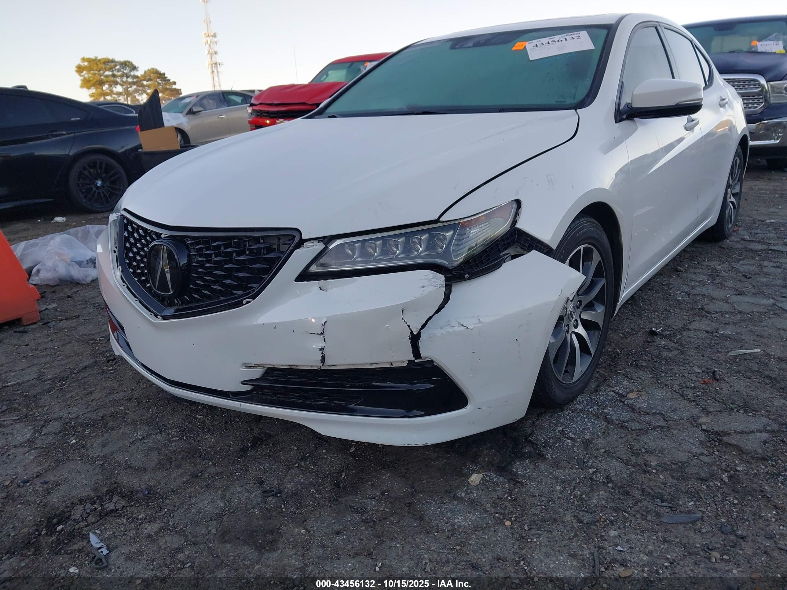 ACURA TLX image 6