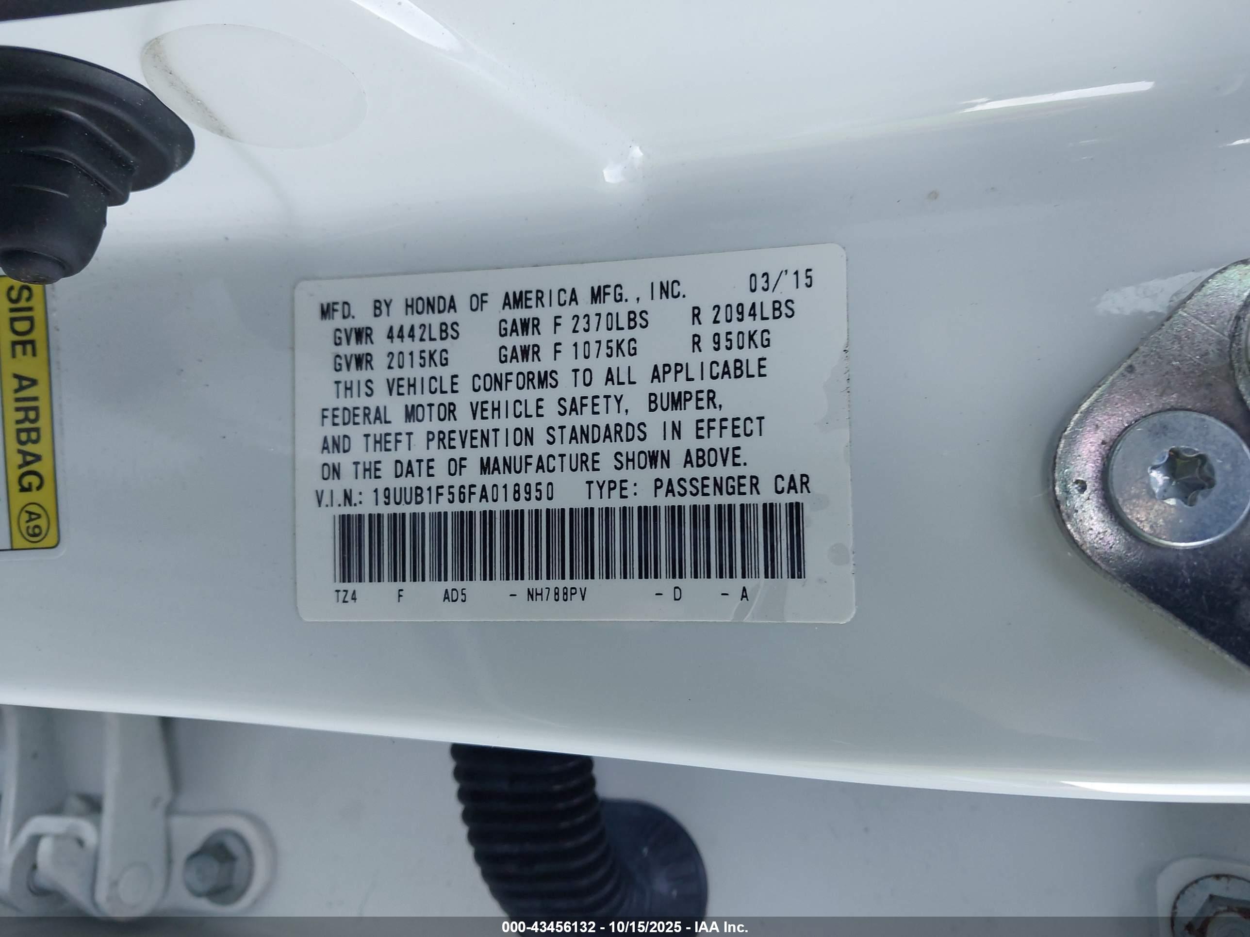 ACURA TLX image 9
