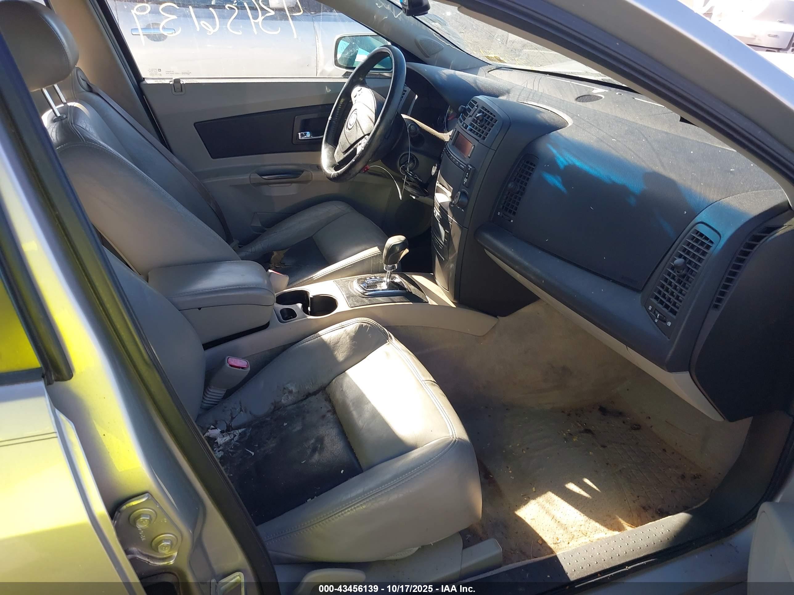 CADILLAC CTS image 5