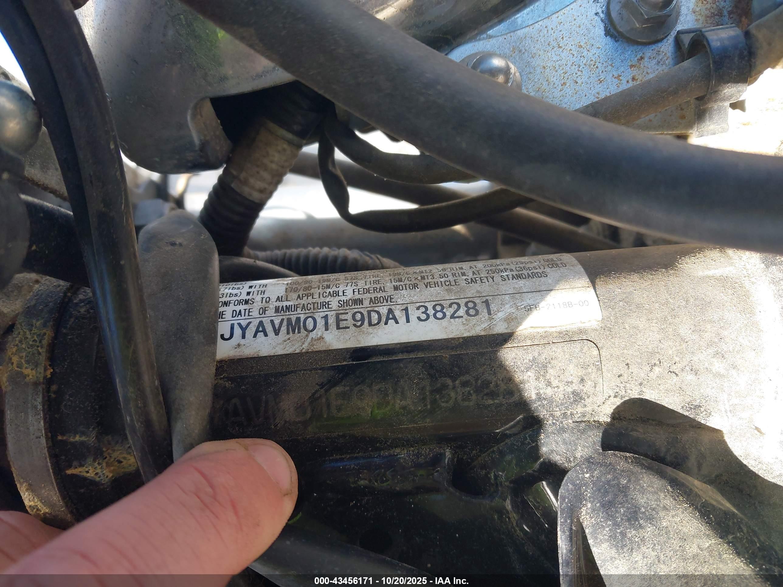 YAMAHA XVS650 image 10