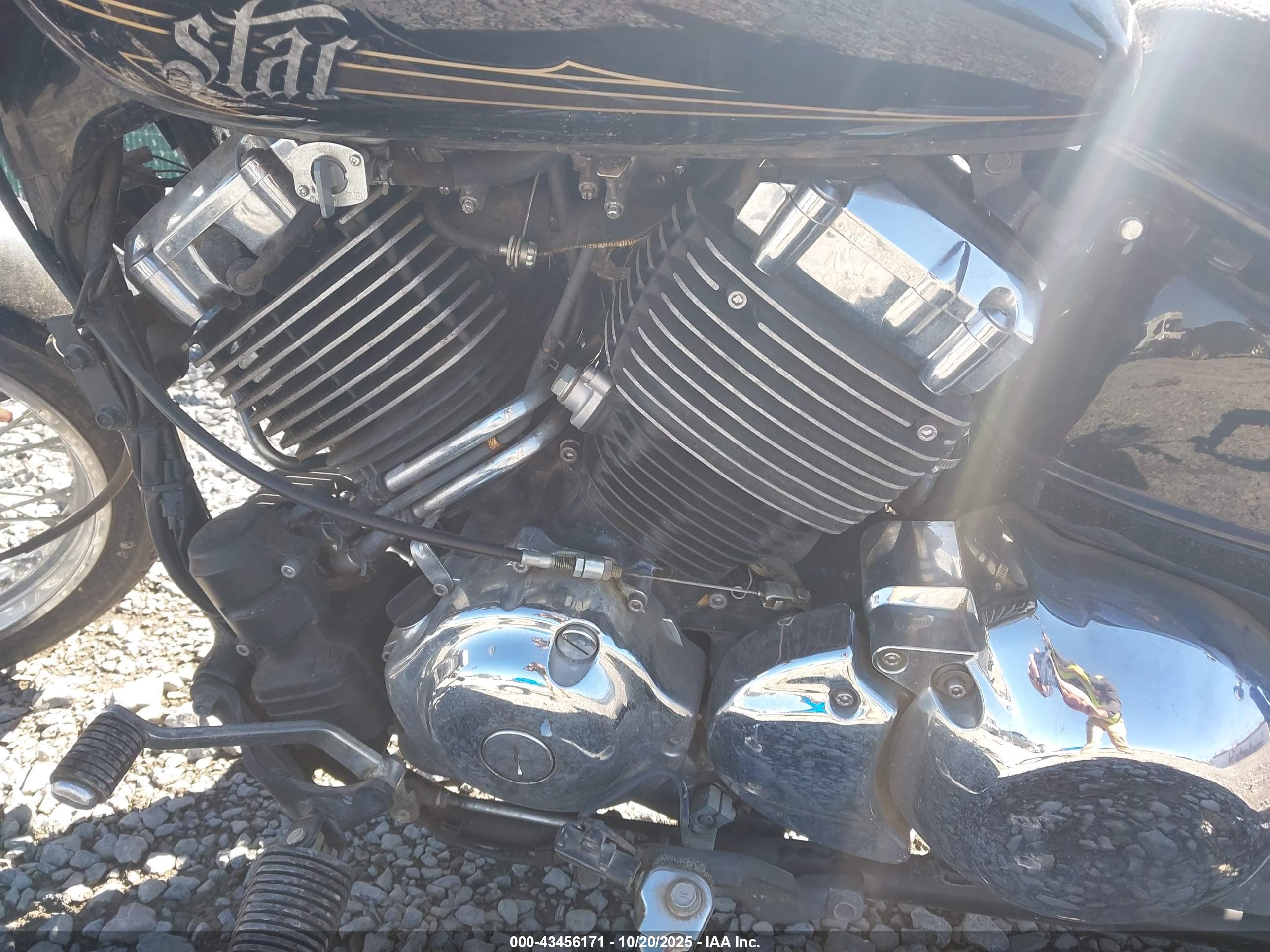 YAMAHA XVS650 image 9