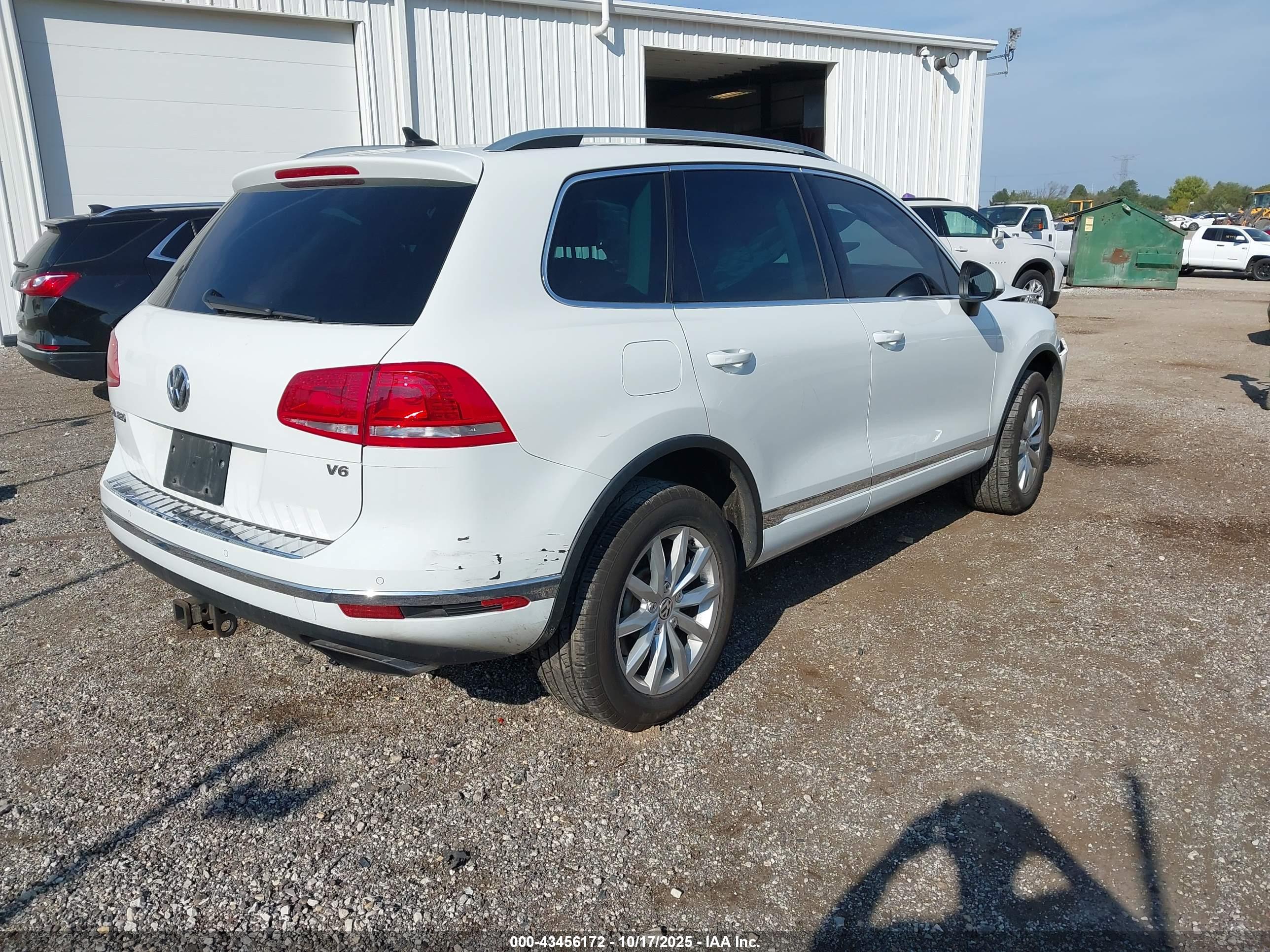 VOLKSWAGEN TOUAREG image 4